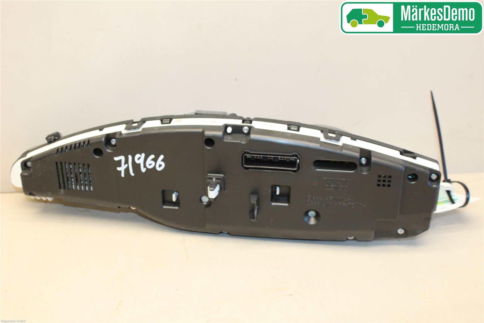 Toyota VERSO 09-18 Instr Kombinert