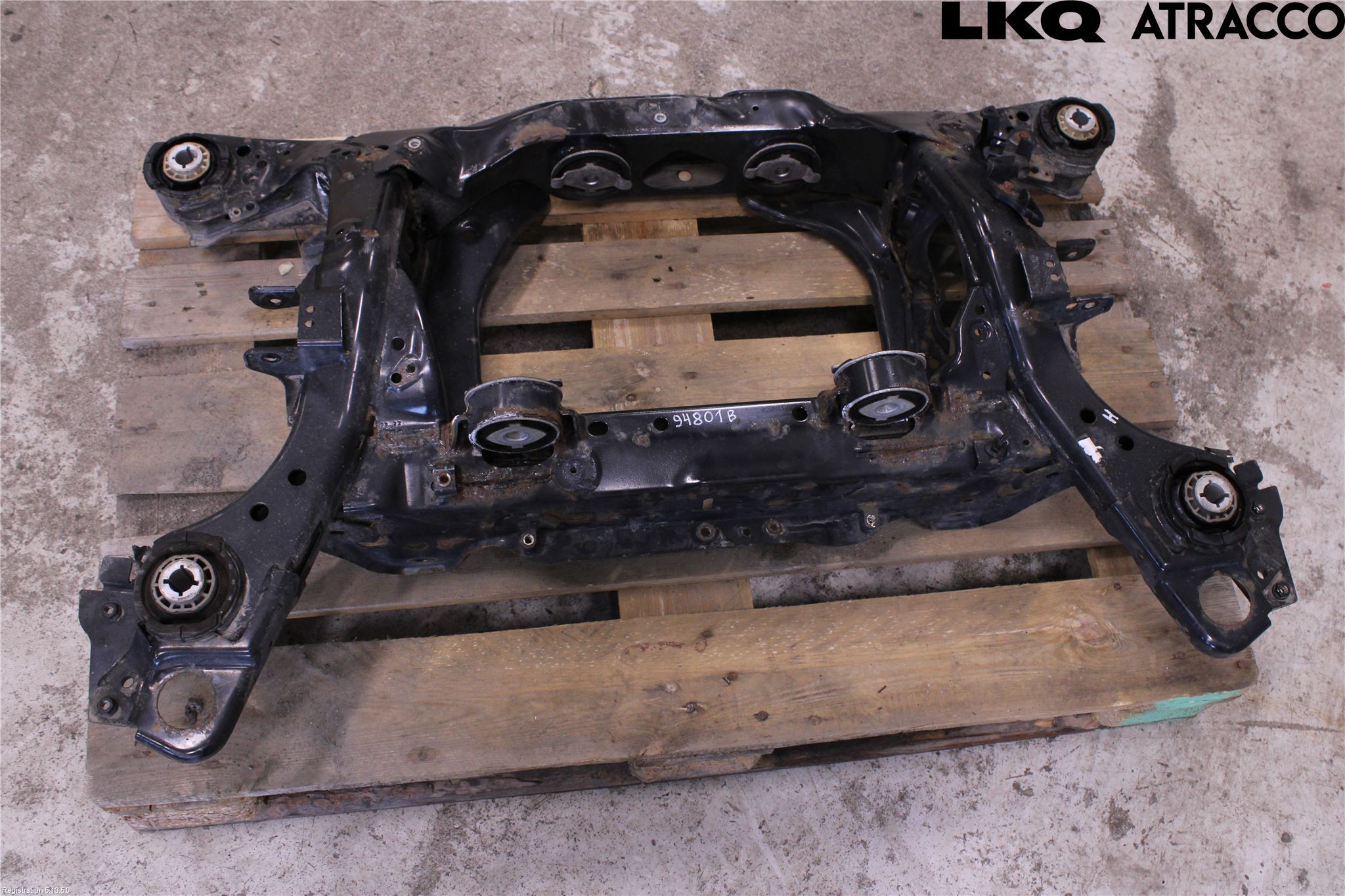 Volvo V60 19- Bakaksel Feste Travers-Ramme