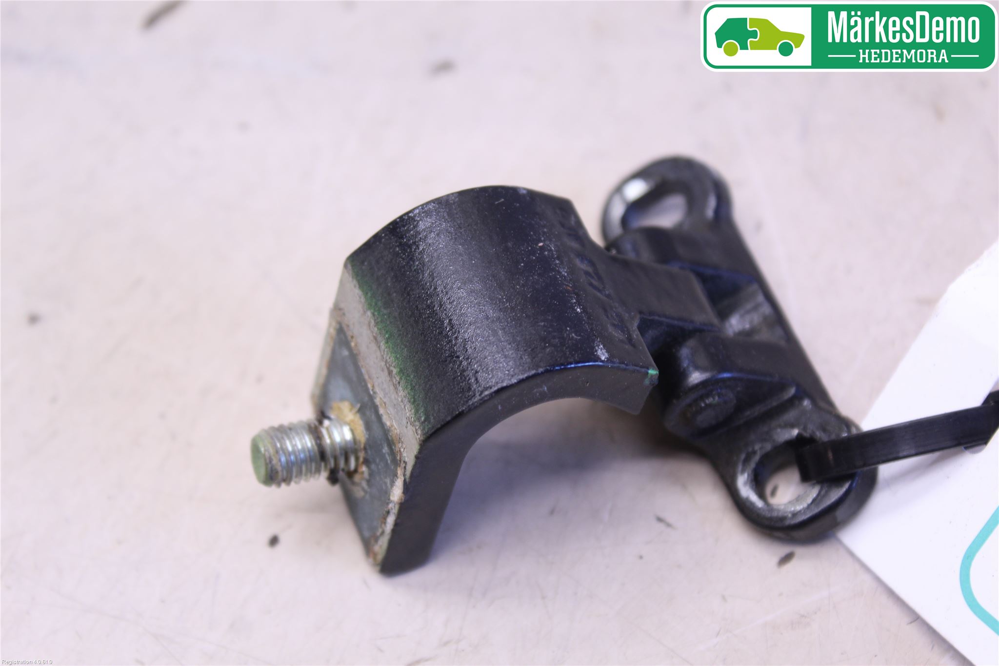 Skoda FABIA 07-14 Bakluke Hengsel Venstre