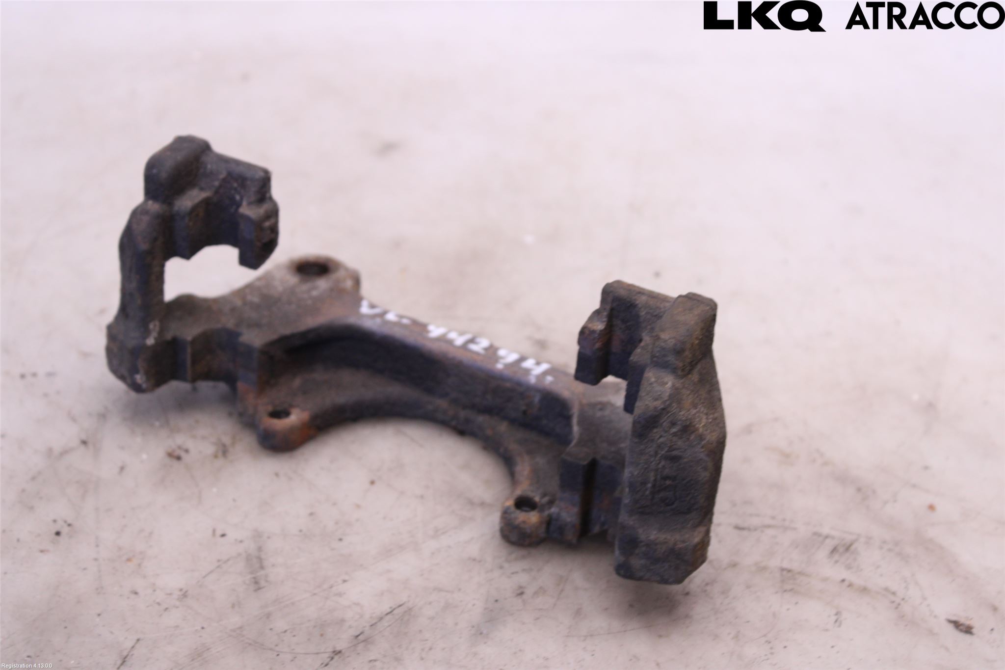 Volkswagen VW PASSAT 11-14 Bremsecaliper Feste Holder