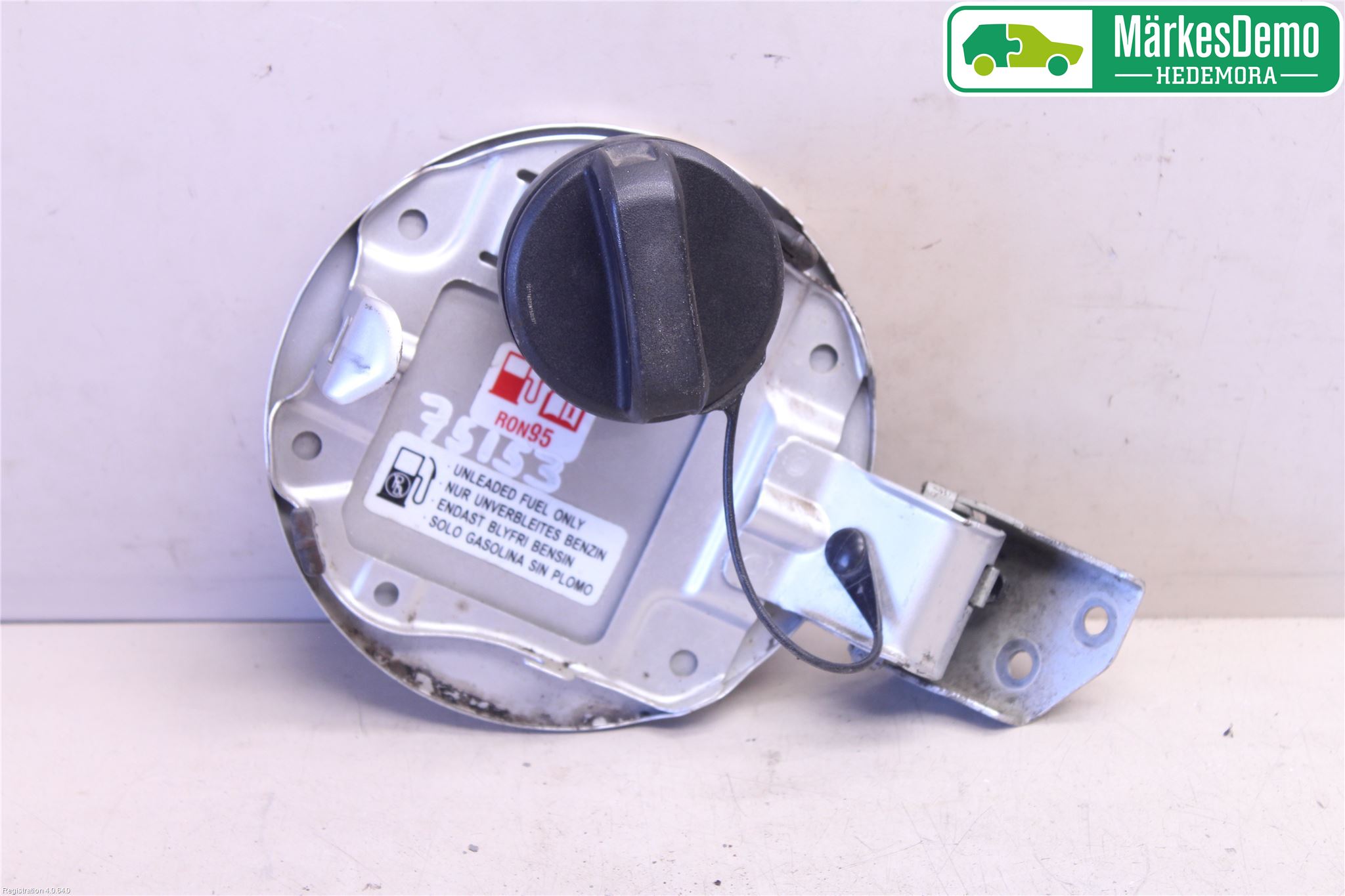 Suzuki SWIFT 11-16 Drivstoff Tankluke