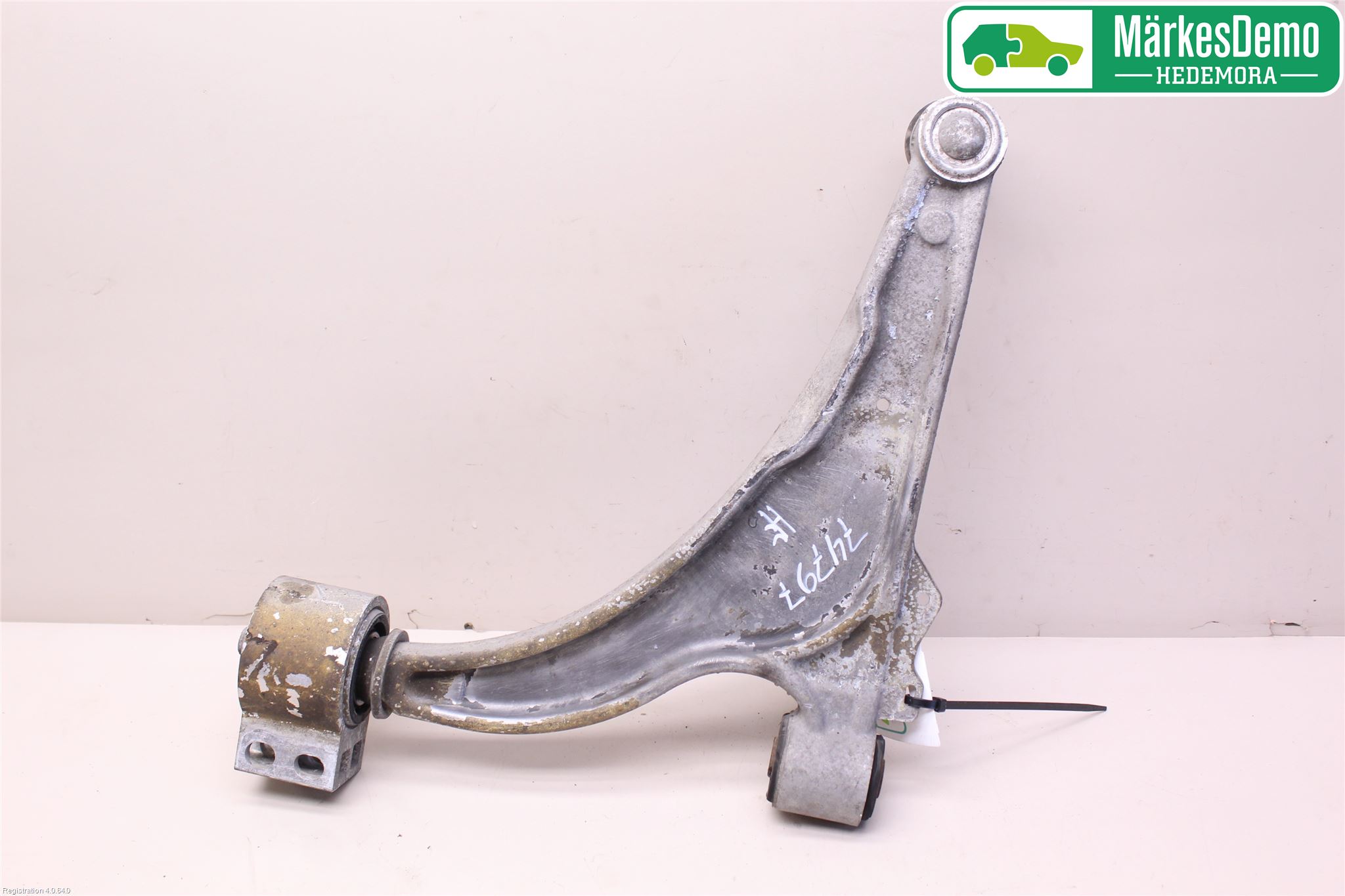 Opel ASTRA J 10-15 Bærearm Foran Høyre Nedre