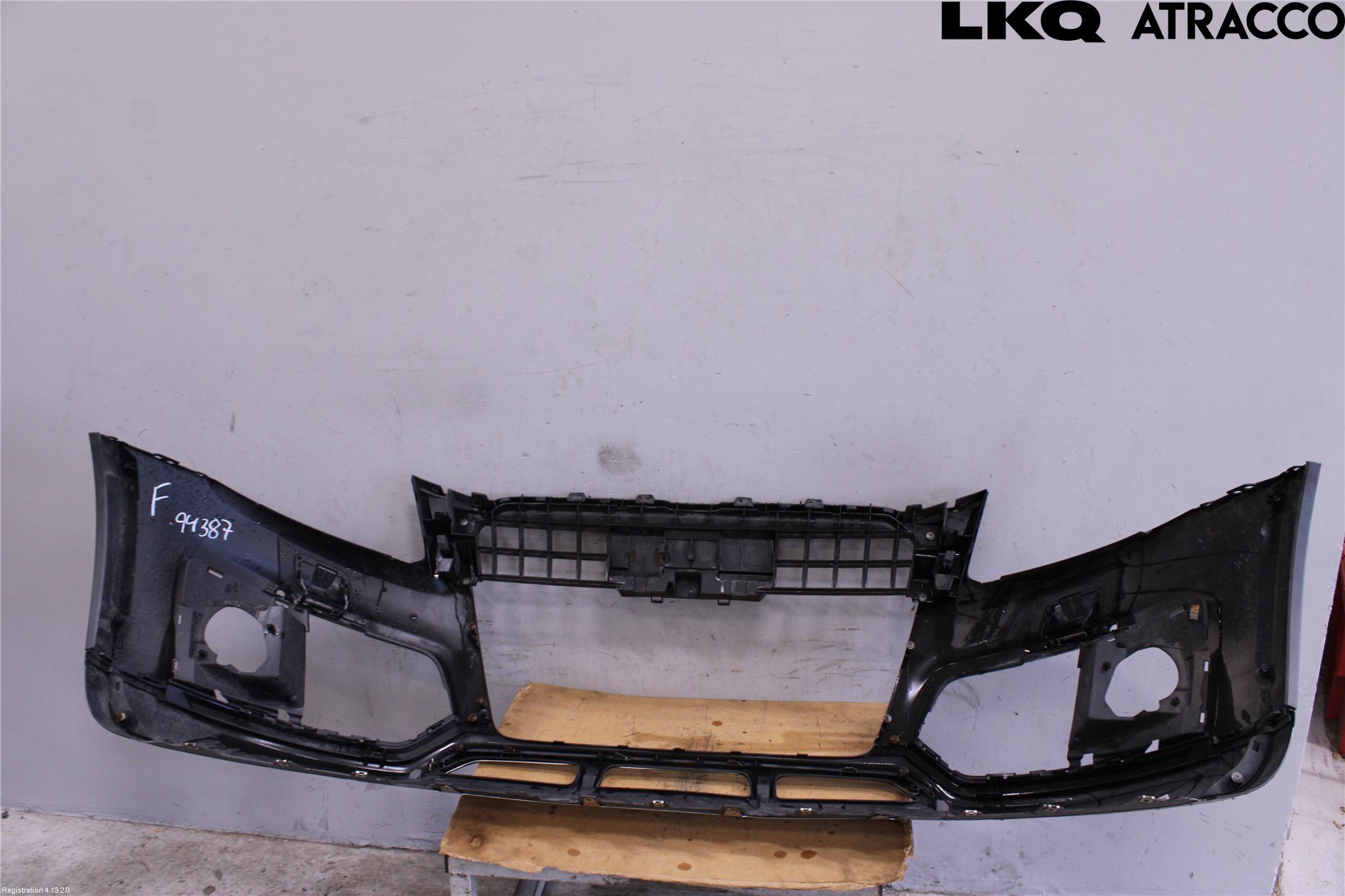 Audi Q5 09-16 Støtfanger Foran Plastdeksel