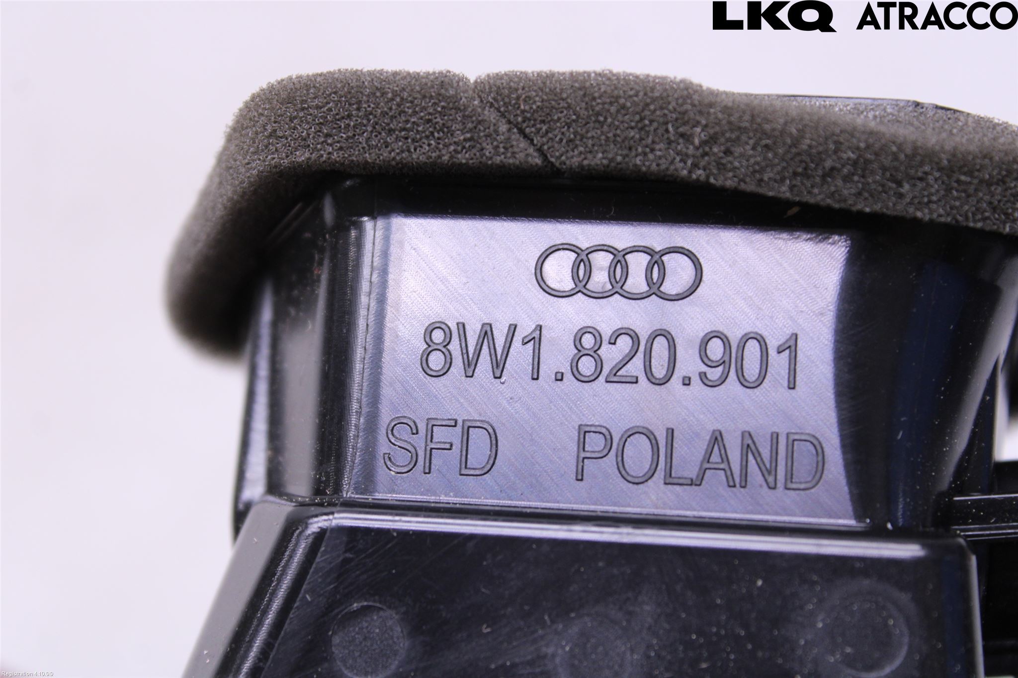 Audi A4/S4 B9 20- Dashbord Kanal - Dyse