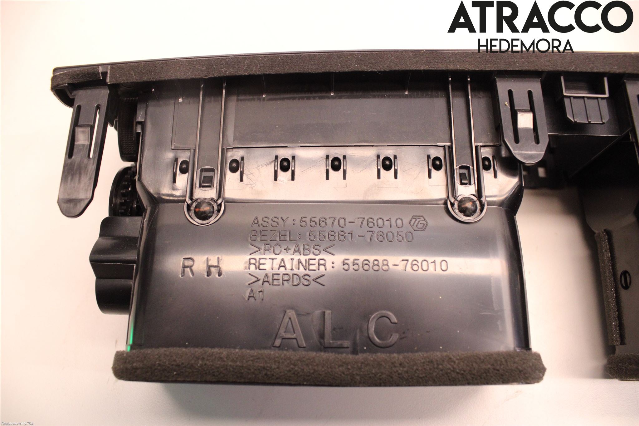 Lexus CT 200h Dashbord Kanal - Dyse