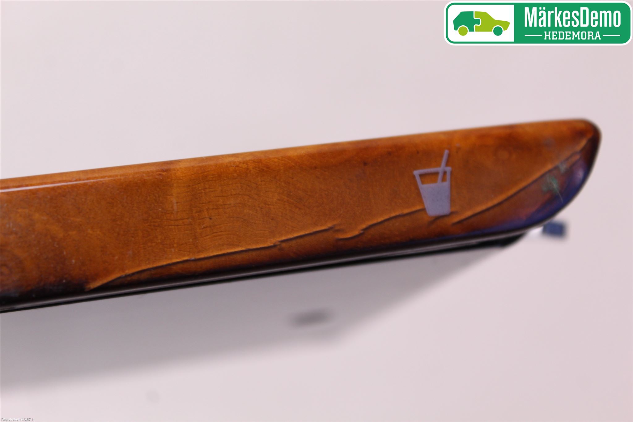 Volkswagen VW PASSAT 97-00 Innr Koppholder