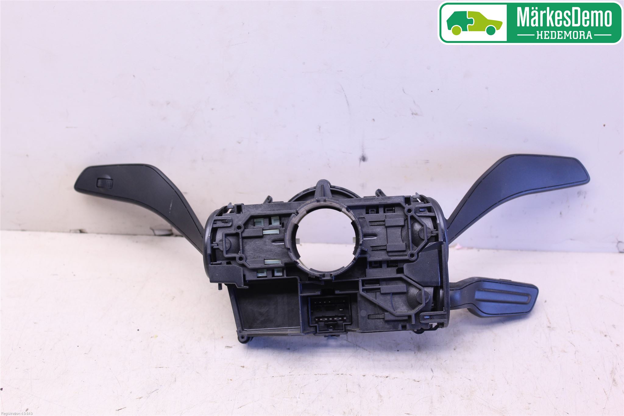 Audi A4/S4 B9 16-19 Bryter Ratt Kombi H Og V