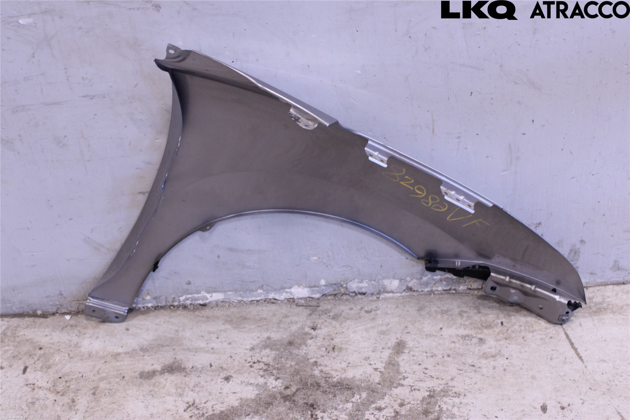 Suzuki BALENO 95-19 Skjerm Foran Venstre