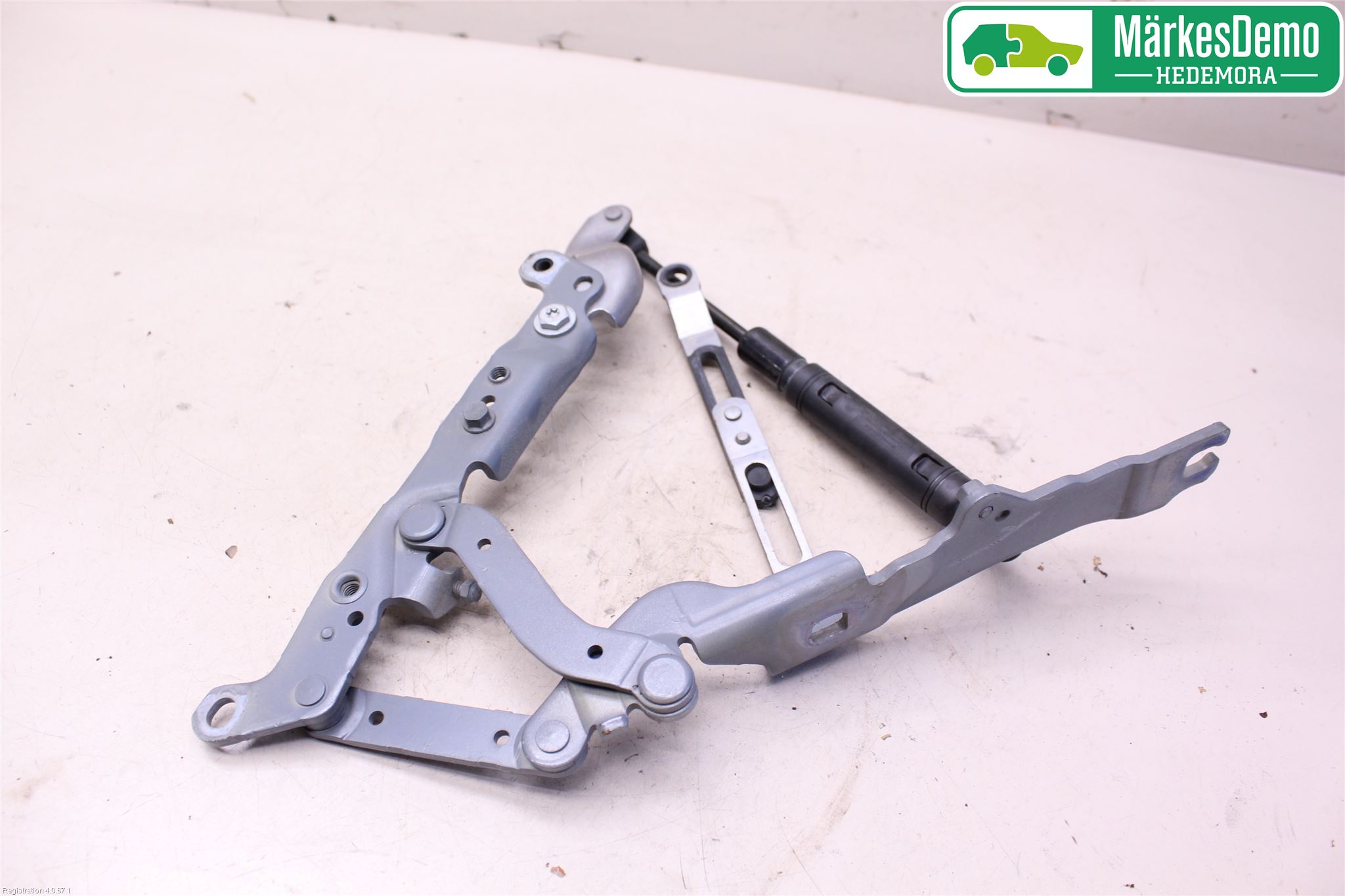BMW 5 F10/F11/F18 09-17 Panser Hengsel - Hengsler