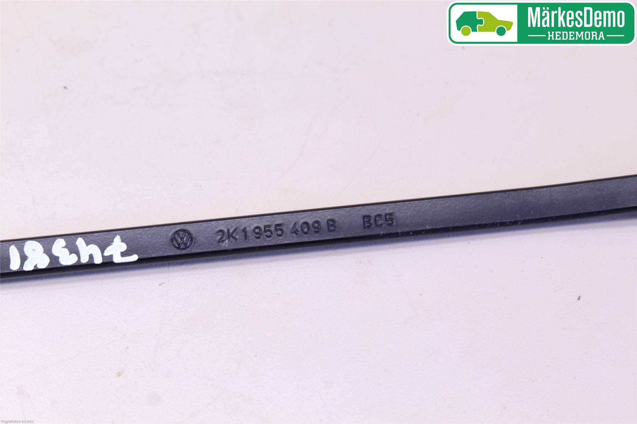 Volkswagen VW TOURAN 10-15 Viskerarm-Armer Frontrute