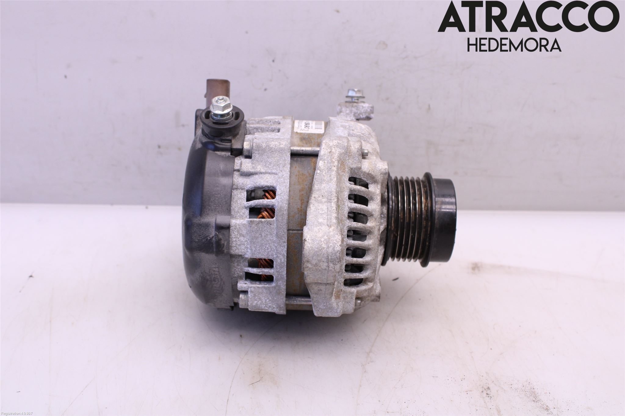 Toyota AVENSIS 16-18 Dynamo
