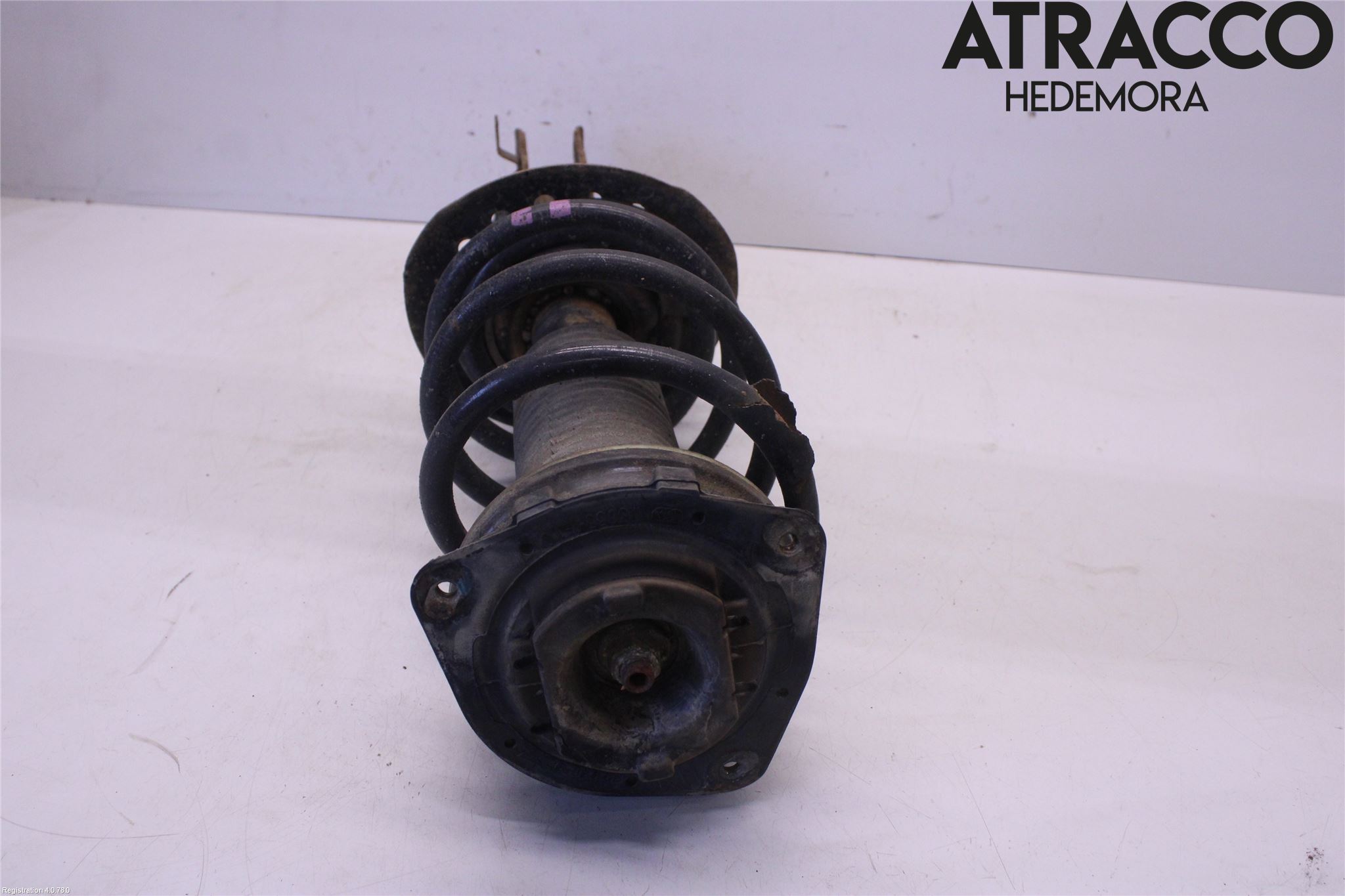 Nissan QASHQAI   07-10 Fjærbein Foran Høyre