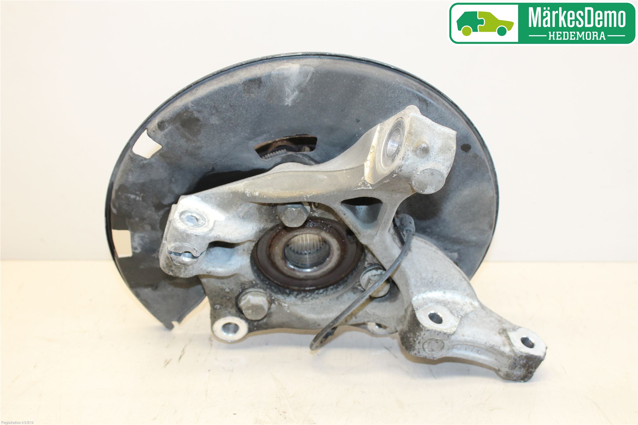 Opel ASTRA J 10-15 Spindel Vf