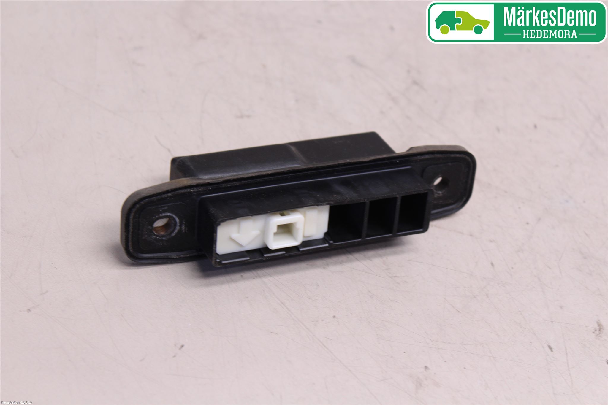 Toyota AURIS 07-09 Bakluke Handtak Ytre
