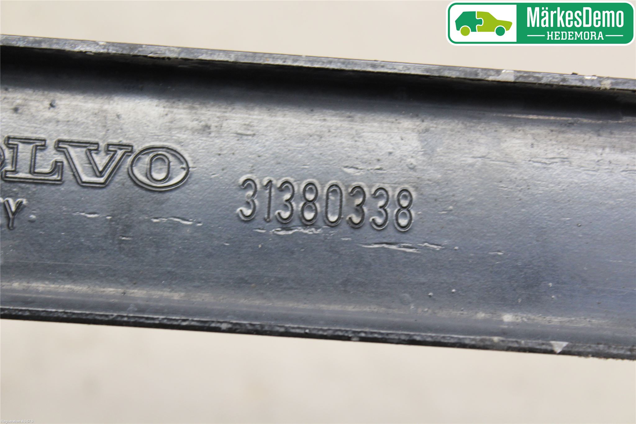 Volvo XC70 14-16 Drivstofftank Bånd-Feste
