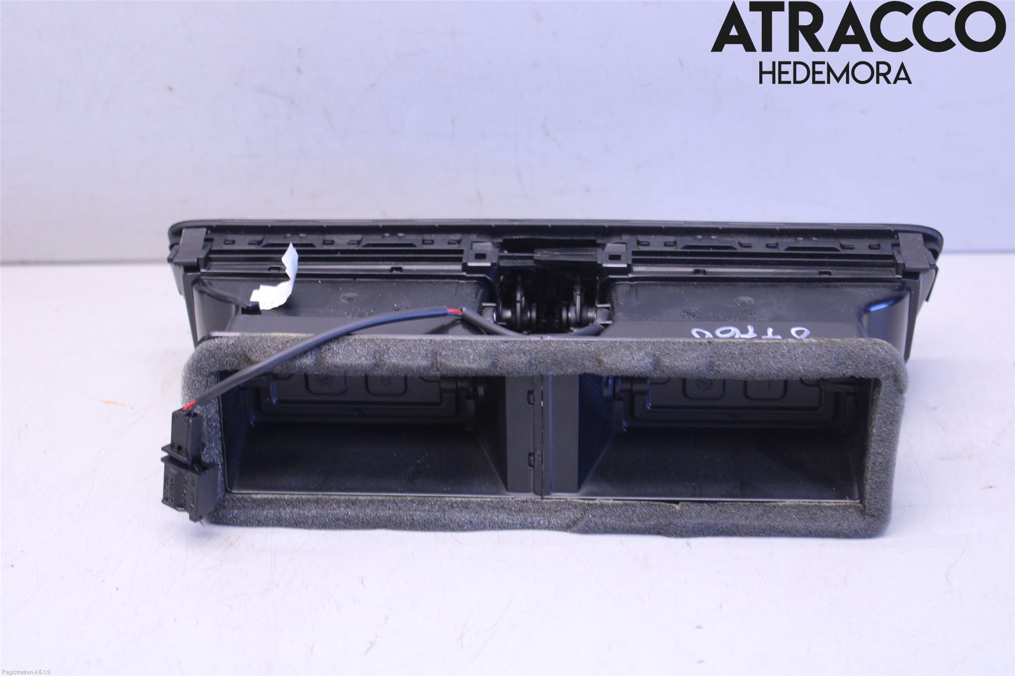 Volkswagen VW PASSAT 11-14 Dashbord Kanal - Dyse