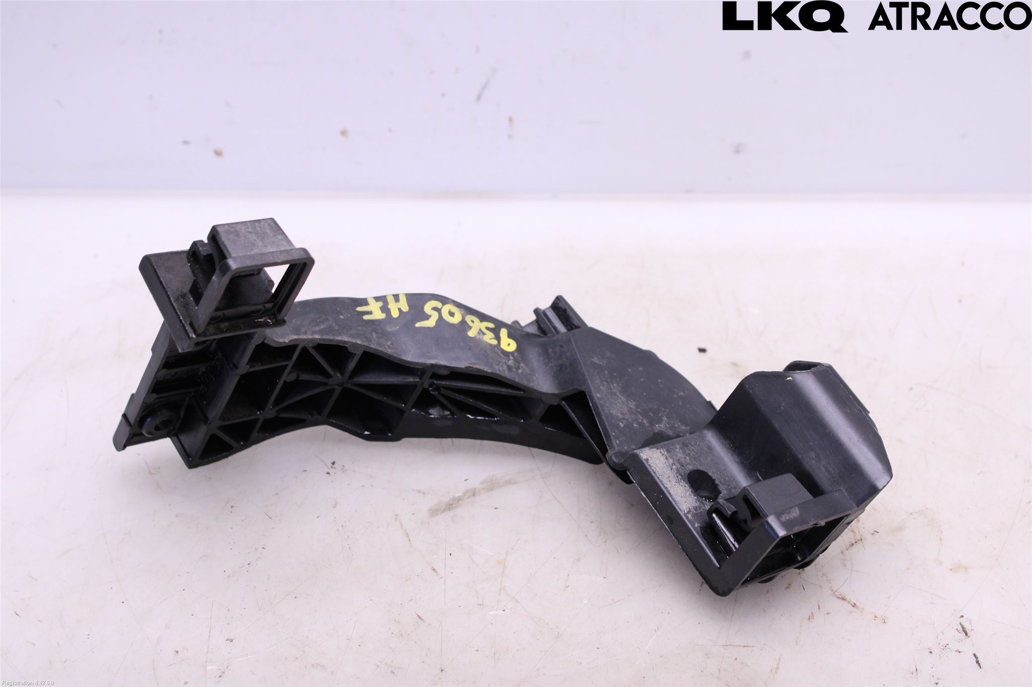 Kia CEED 12-18 Frontlykt Holder-Feste