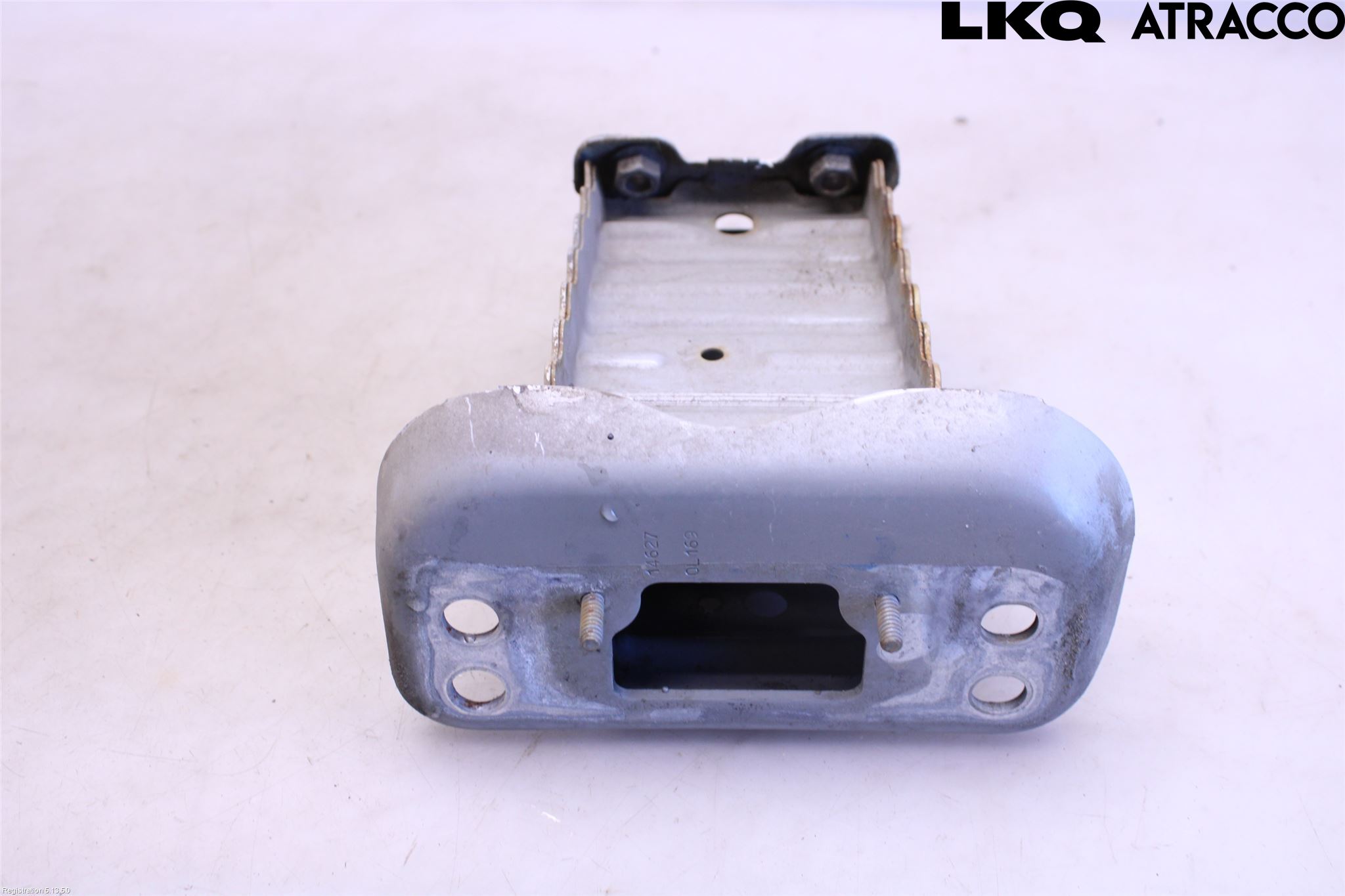 Toyota YARIS XP130 15-20 Støtfanger Foran Feste