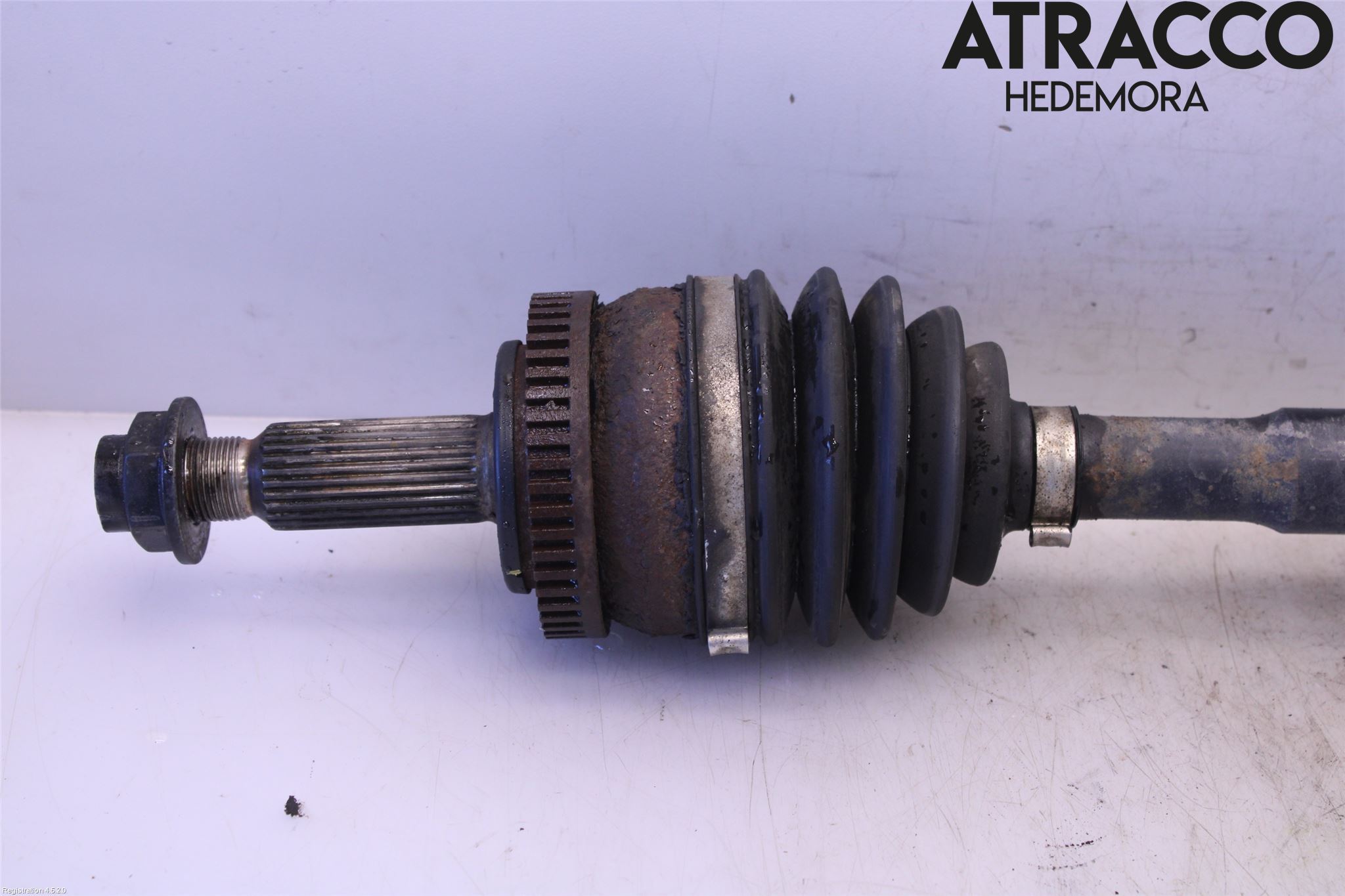 Audi A4/S4 08-11 Drivaksel Foran Kompl Høyre