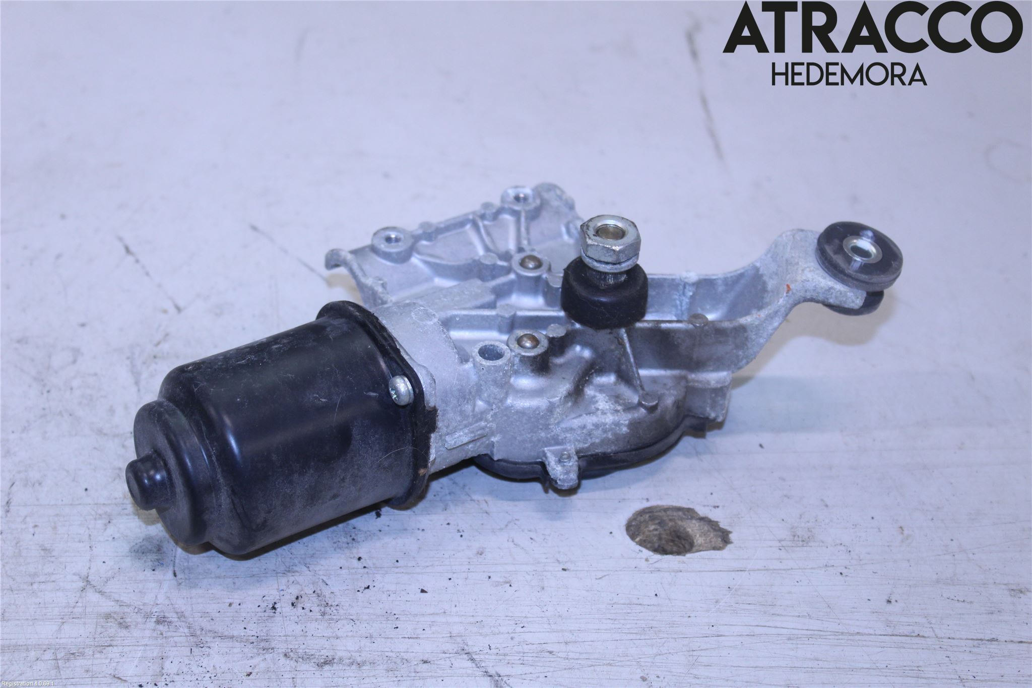 Subaru LEGACY    04-06 Viskermotor Frontrute