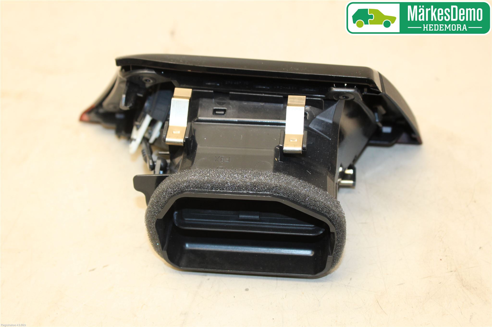 BMW 3 F30/F31/F80 12-19 Dashbord Kanal - Dyse