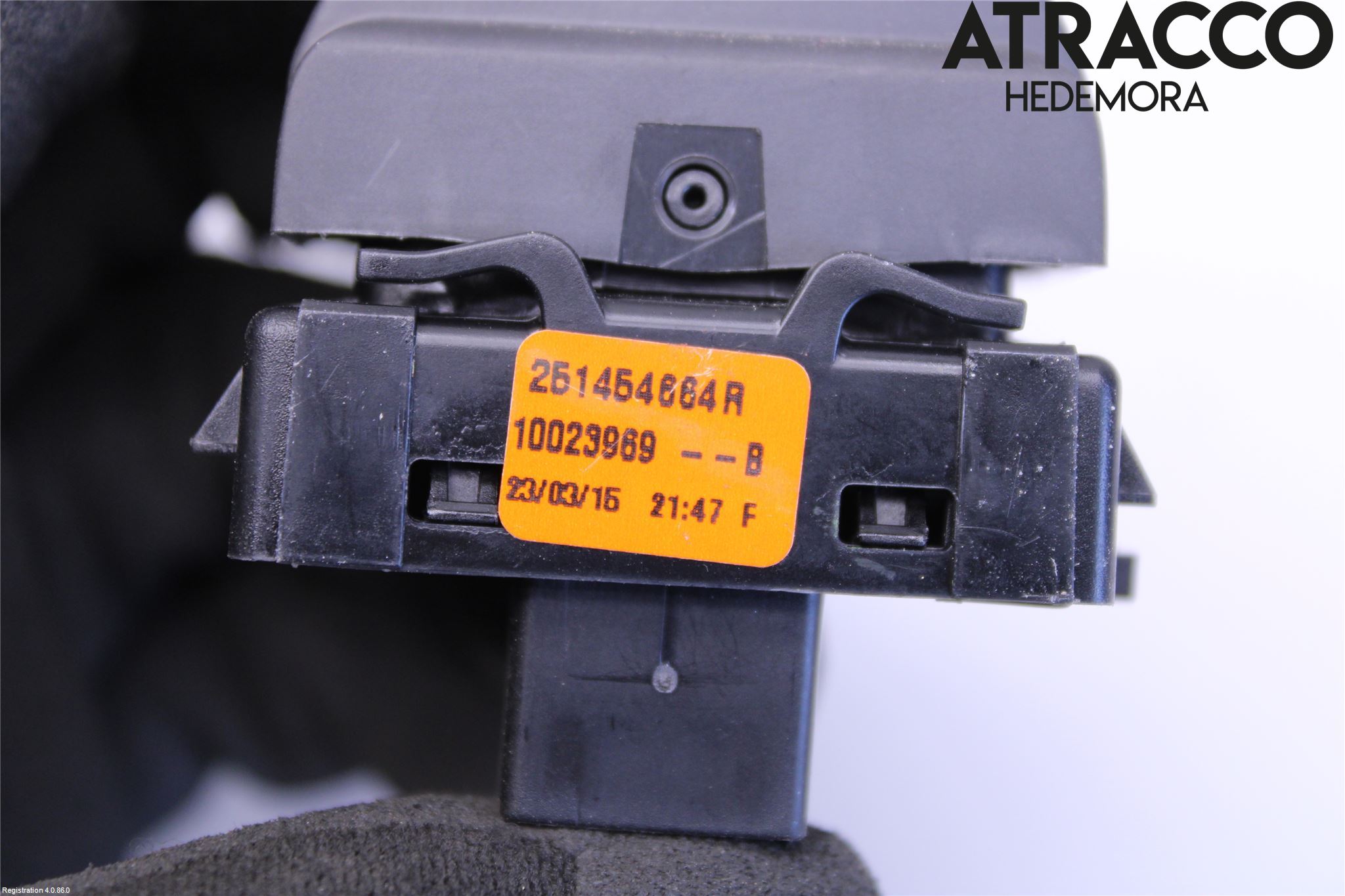 Dacia DUSTER 10-17 Strömställare Antisladd