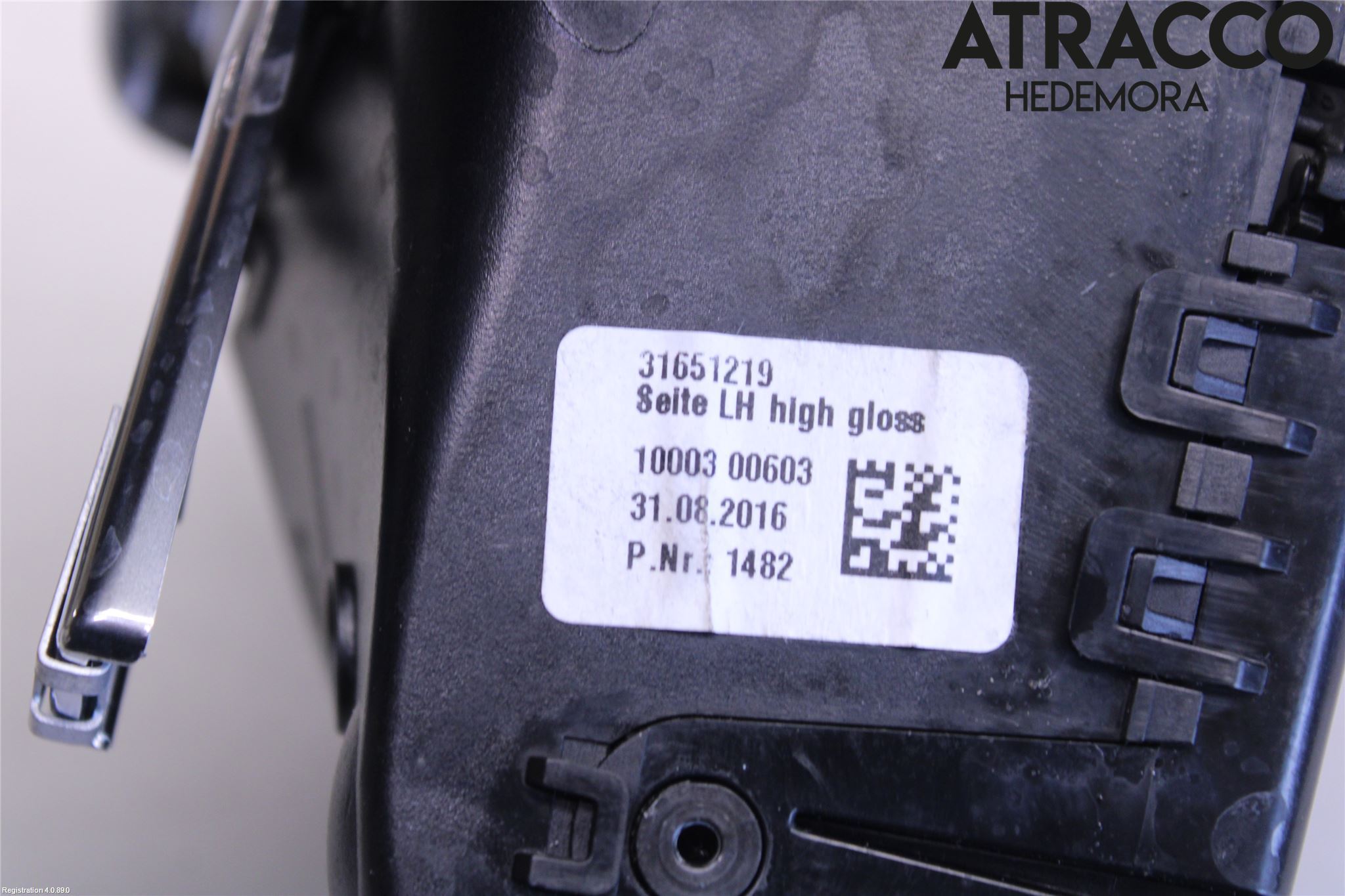 Volvo V90 17->> Dashbord Kanal - Dyse