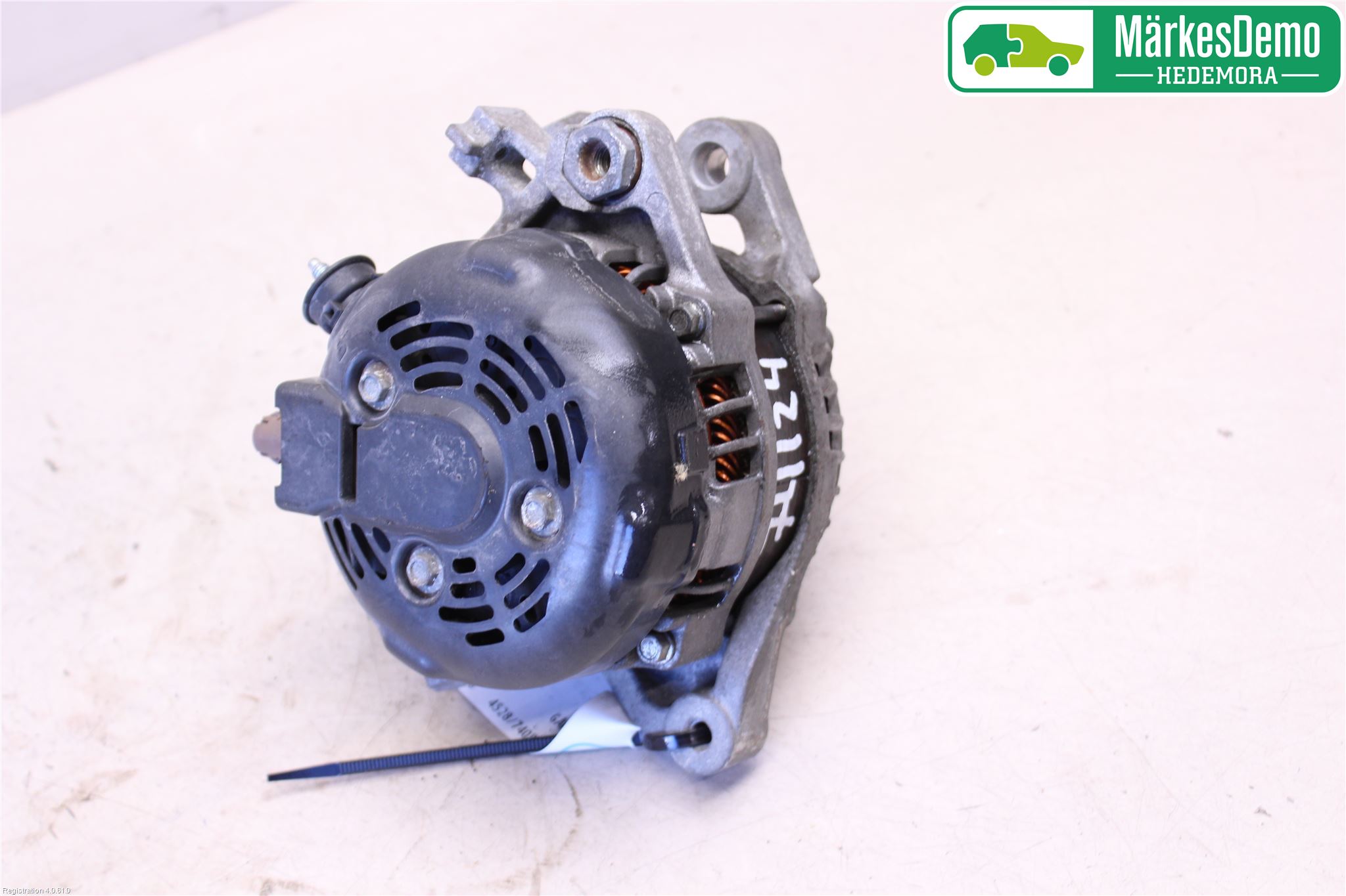 Toyota YARIS XP130 12-14 Dynamo