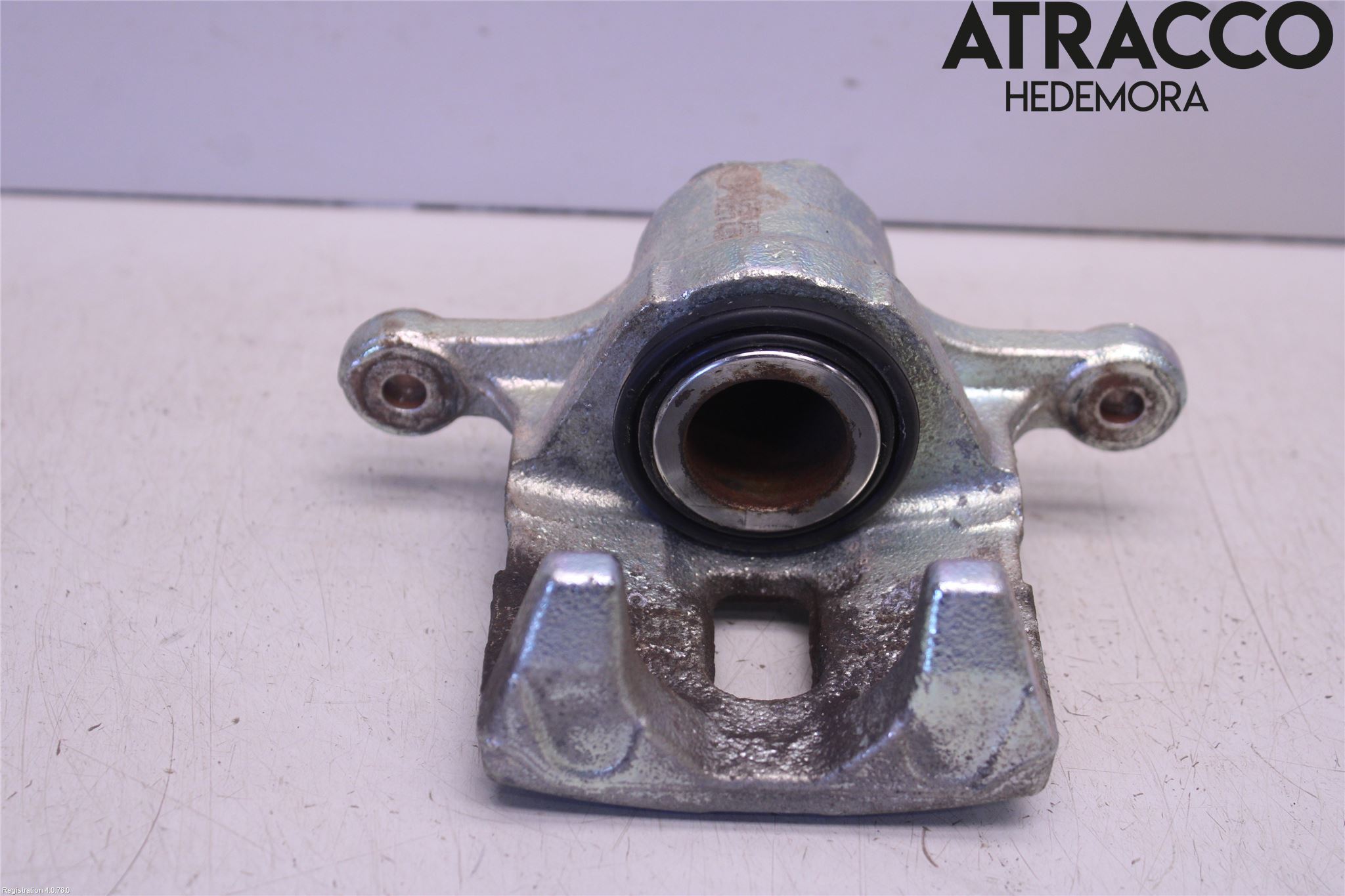 Subaru LEGACY    04-06 Bremsecaliper Bak Venstre