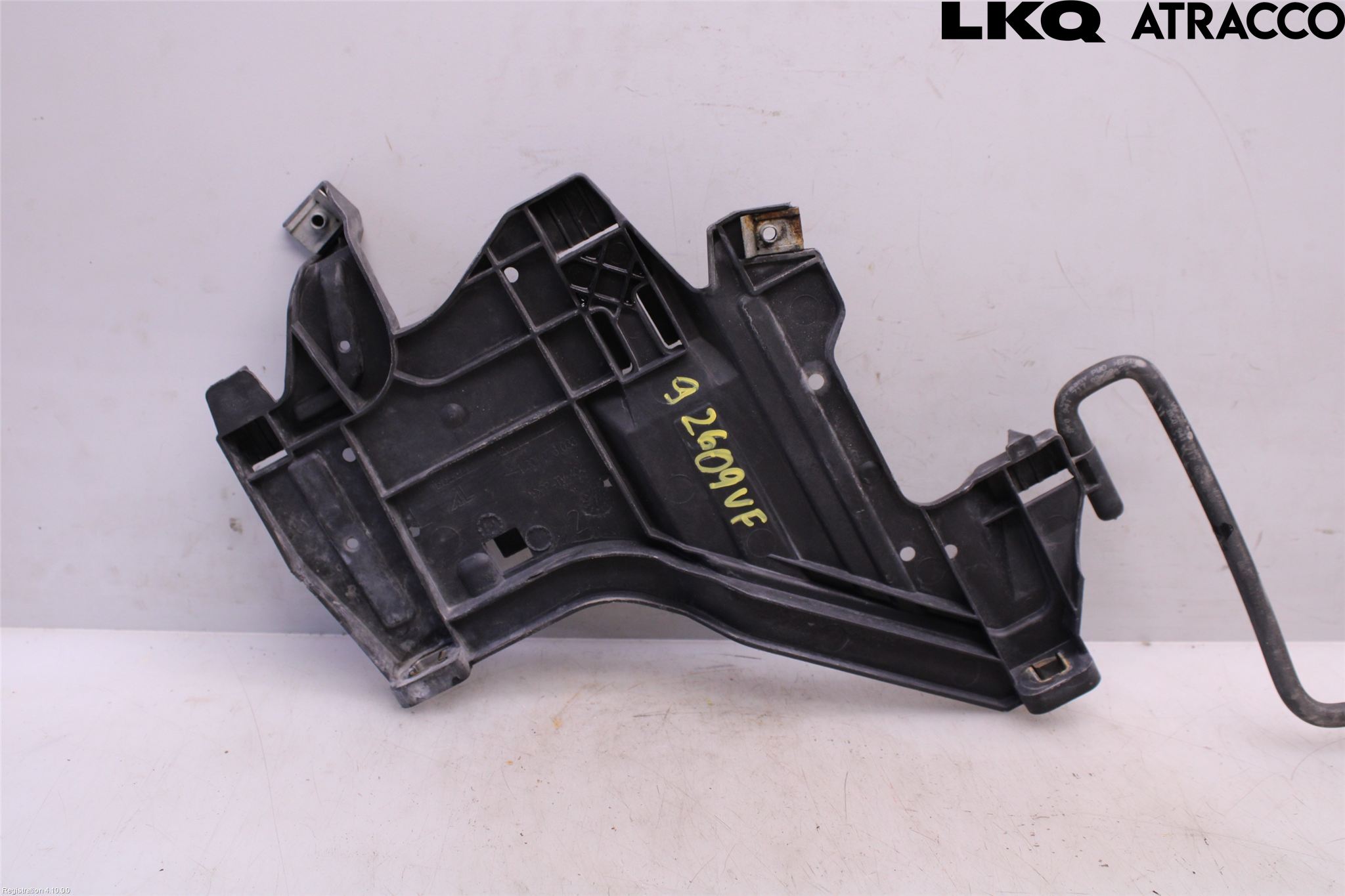 Audi A4/S4 08-11 Frontlykt Holder-Feste
