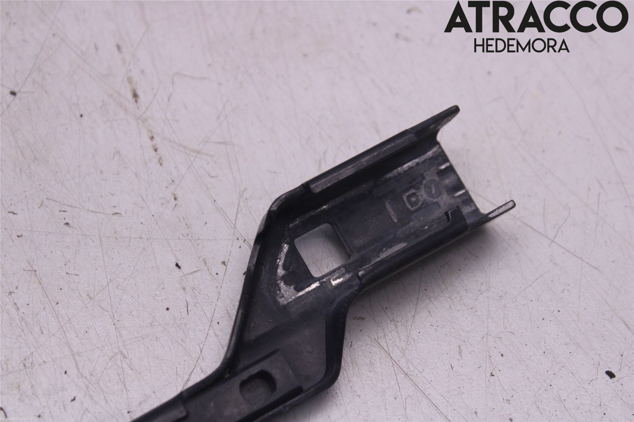 Volkswagen VW CADDY      04-10 Viskerarm-Armer Frontrute