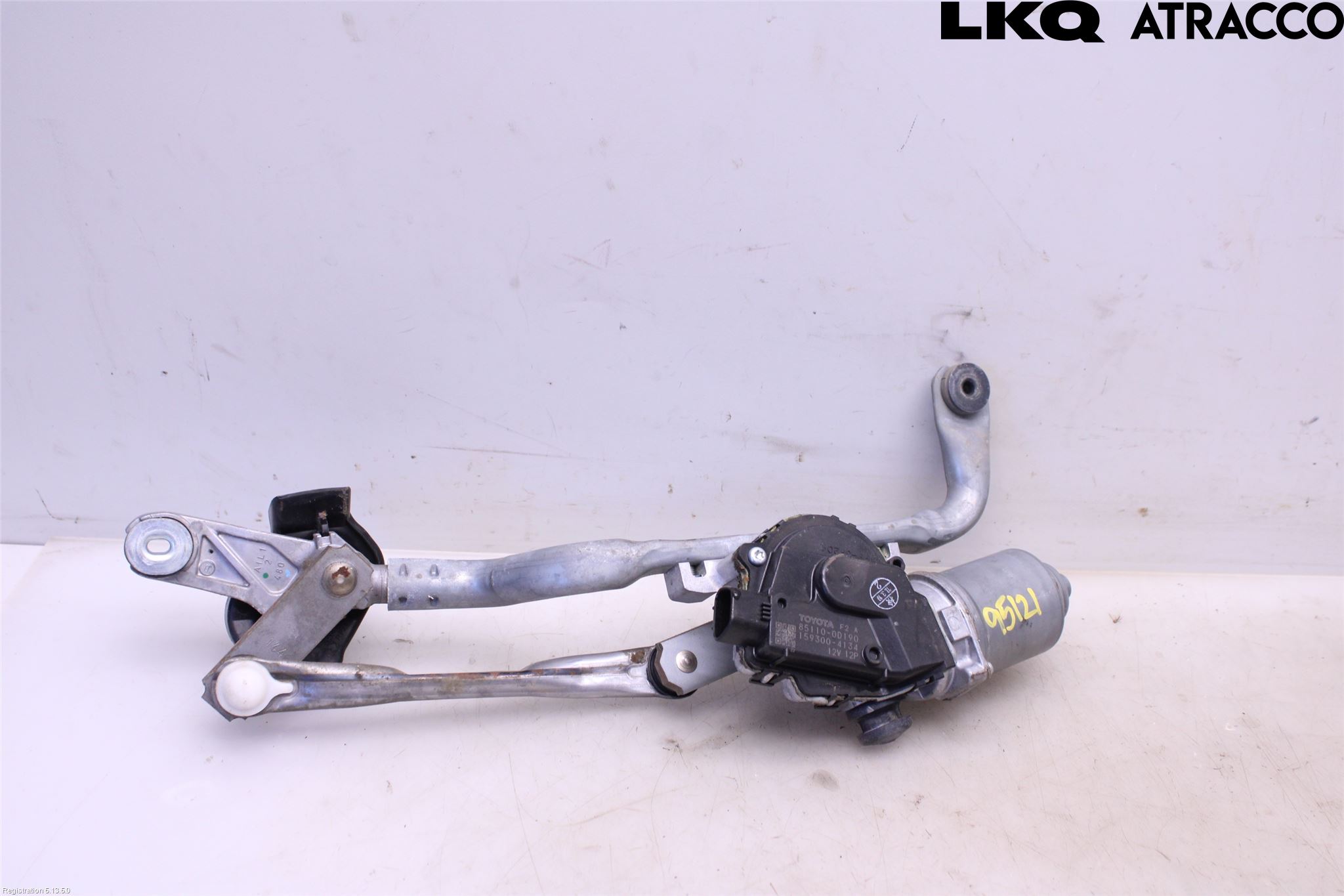 Toyota YARIS XP130 12-14 Viskeroverføring Frontrute