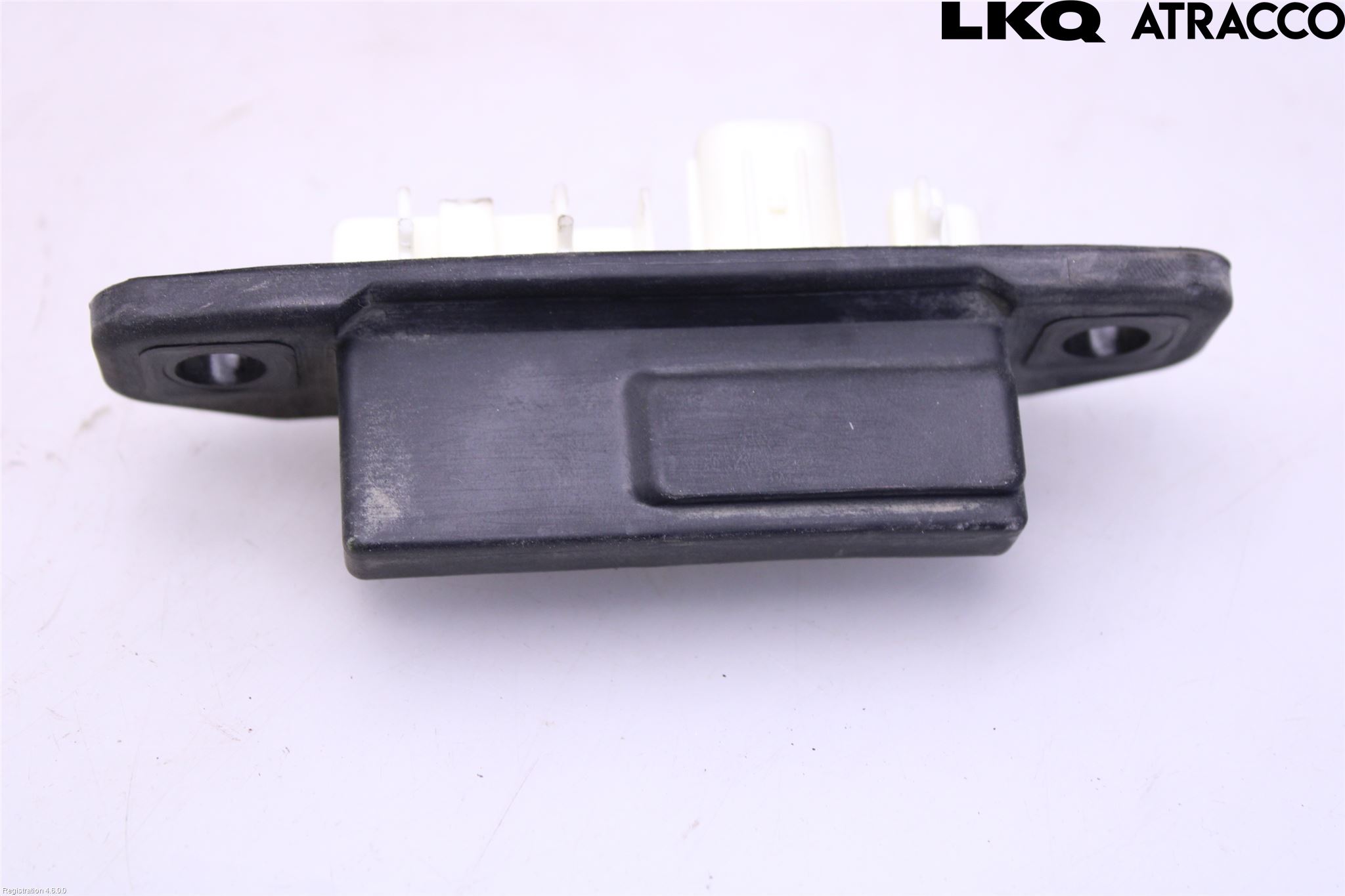 Toyota RAV4 19- Bakluke Handtak Ytre