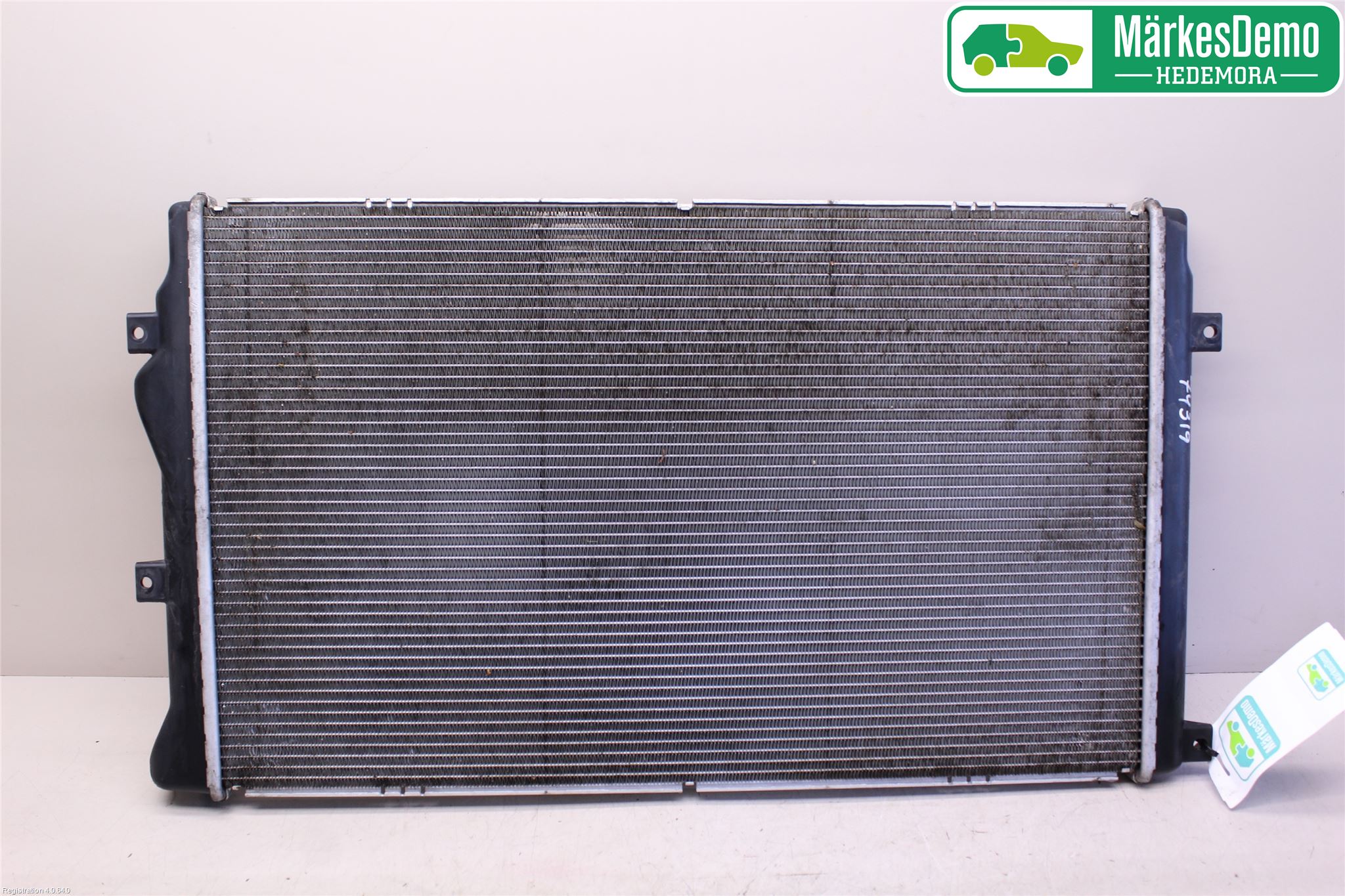 Volkswagen VW JETTA VI 11- Radiator Automat