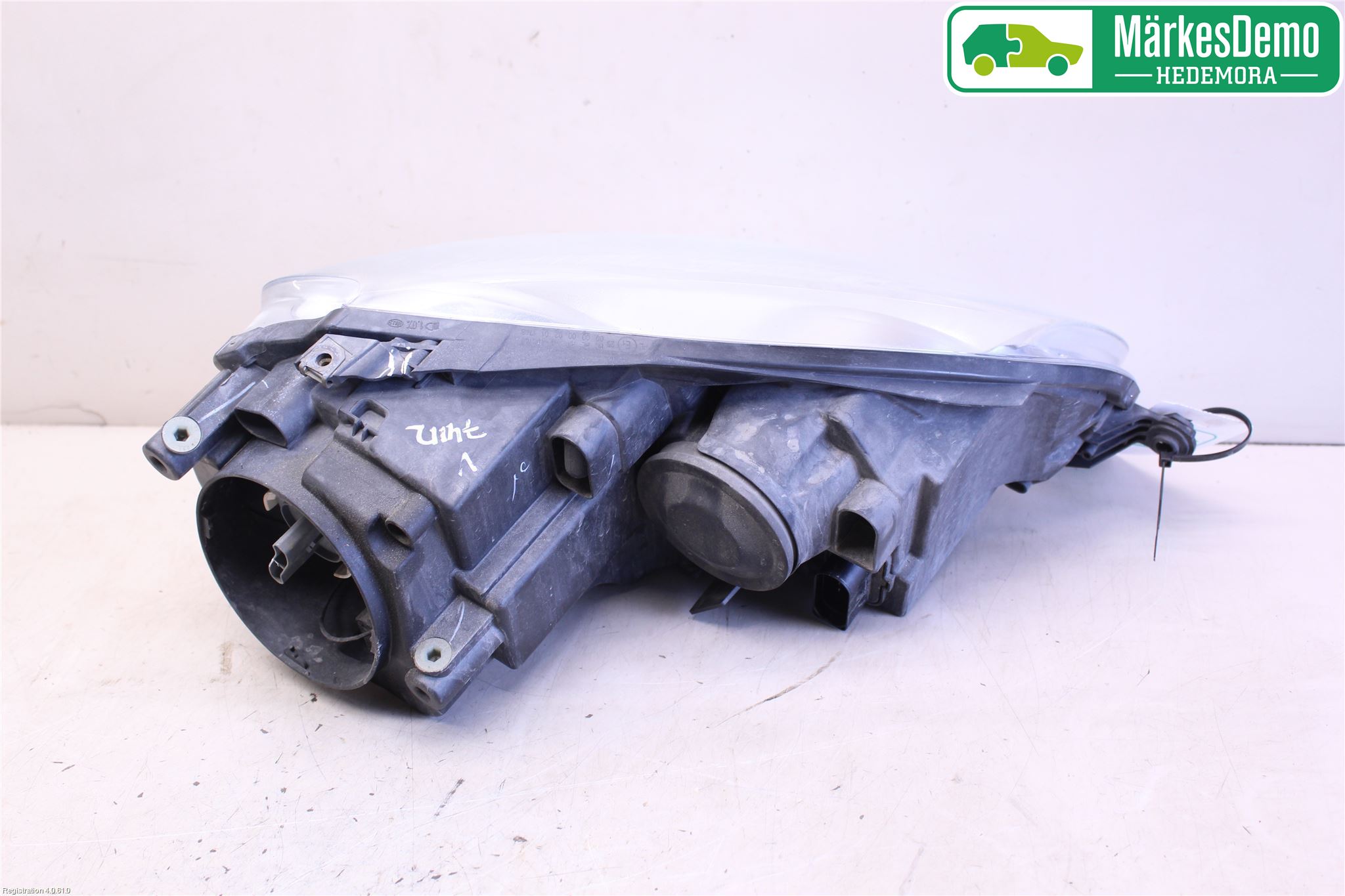 Volkswagen VW GOLF V 04-09 Frontlykt Venstre