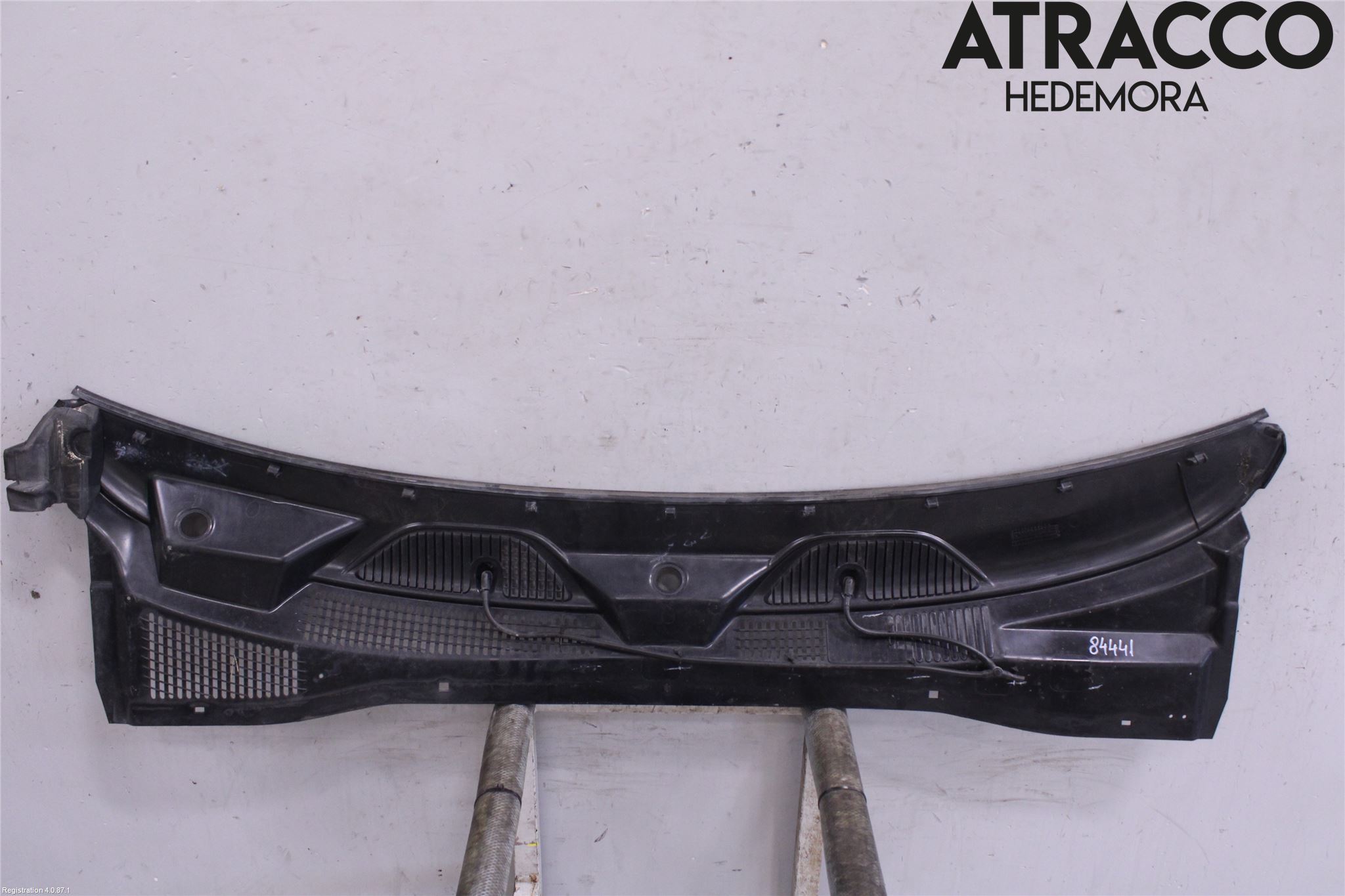 Jeep CHEROKEE Visker Deksel-Grill-Under Frr
