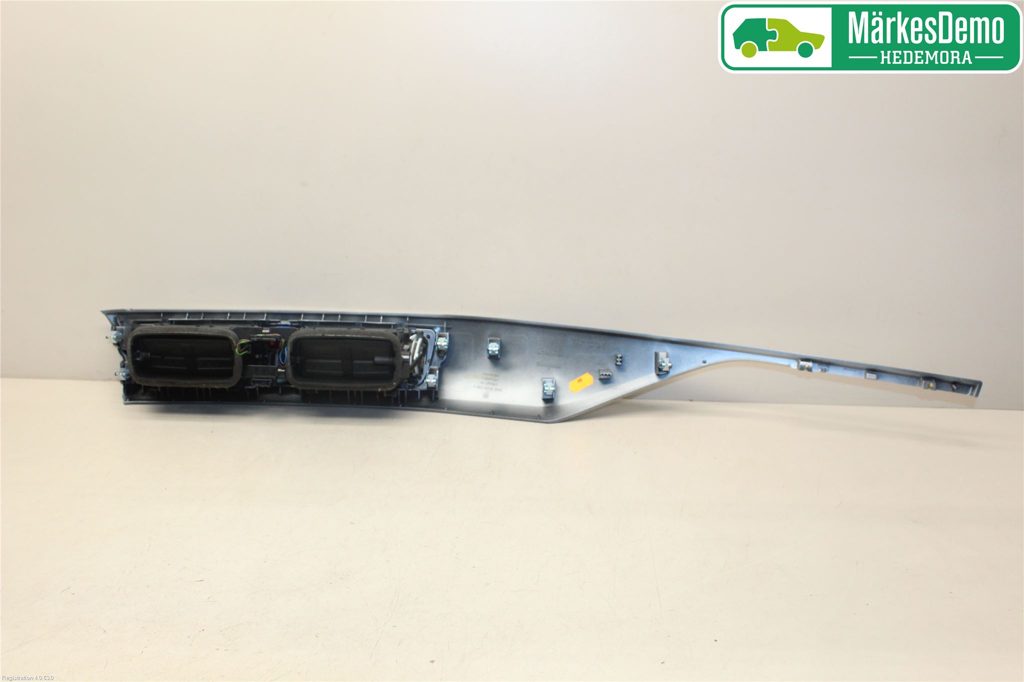BMW 3 F30/F31/F80 12-19 Dashbord Kanal - Dyse