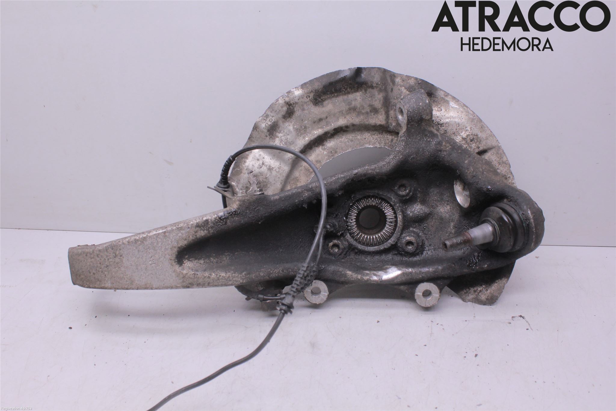BMW 5 F10/F11/F18 09-17 Spindel Vf