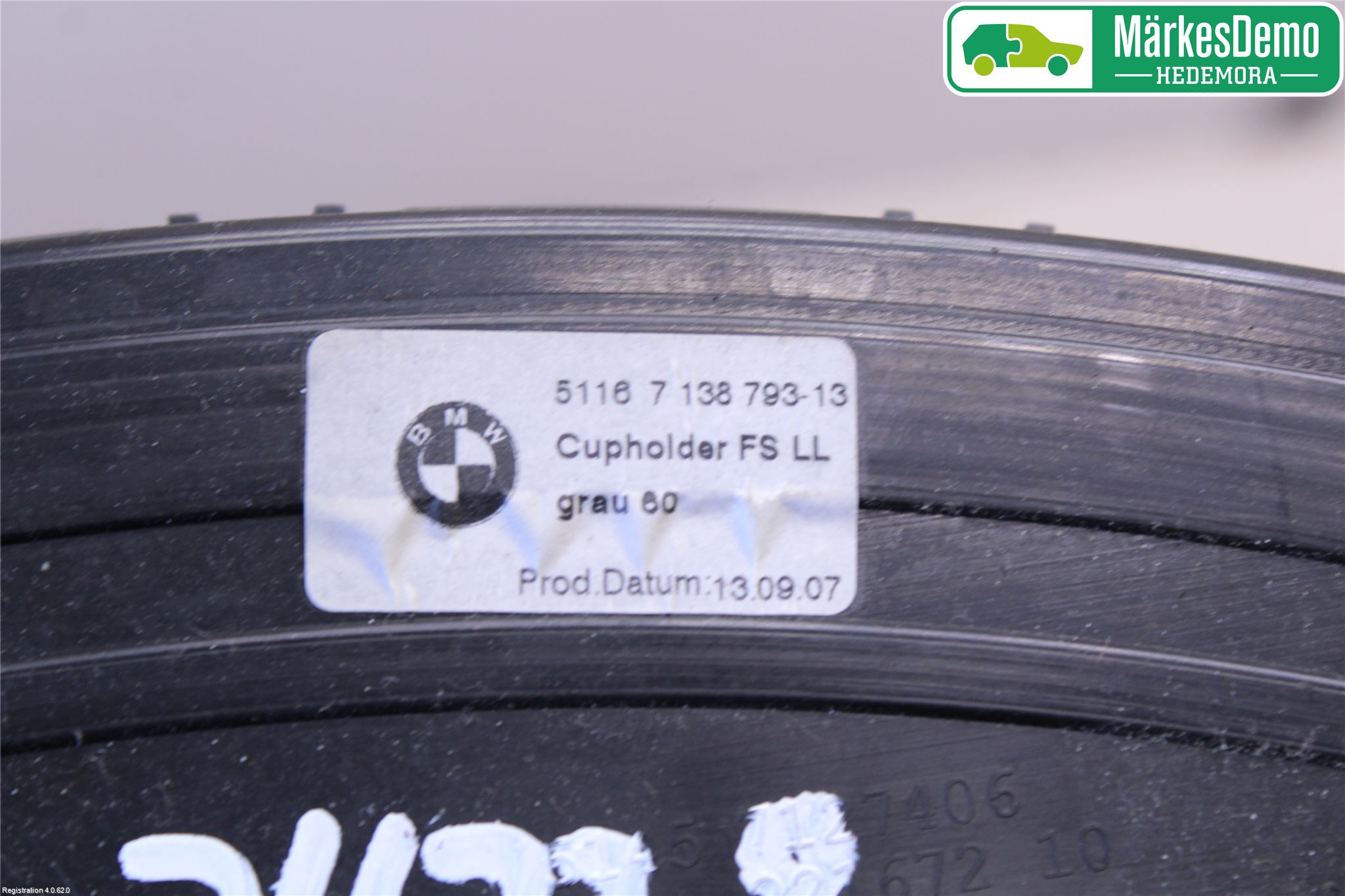 BMW 3 E90/91 SED/TOU 05-12 Innr Koppholder