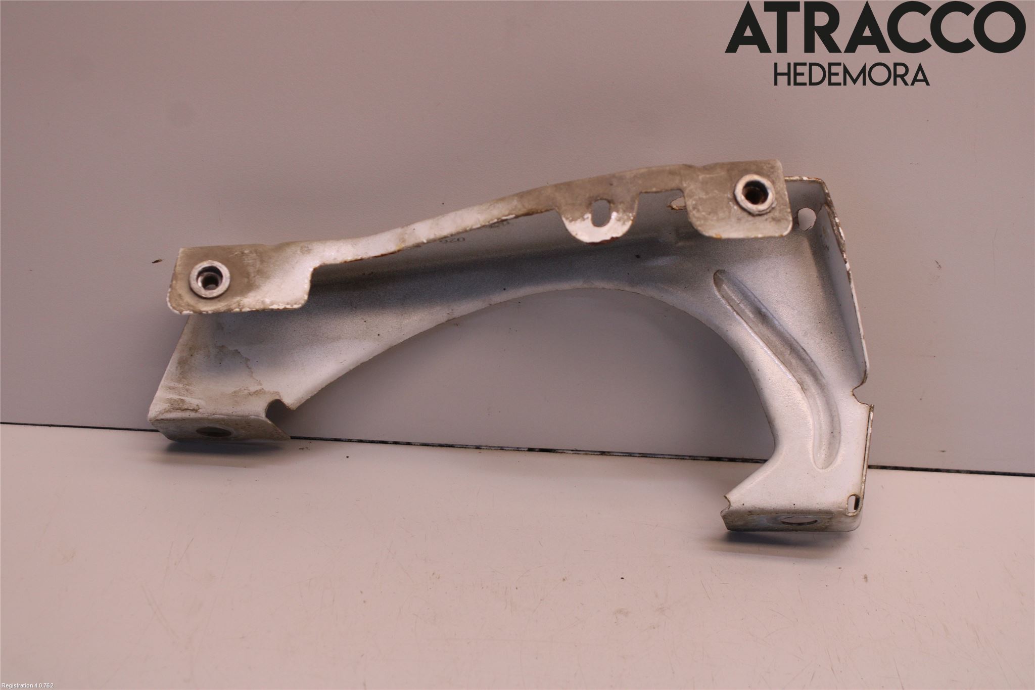 Fiat SCUDO 07-16 Frontskjermfeste Venstre