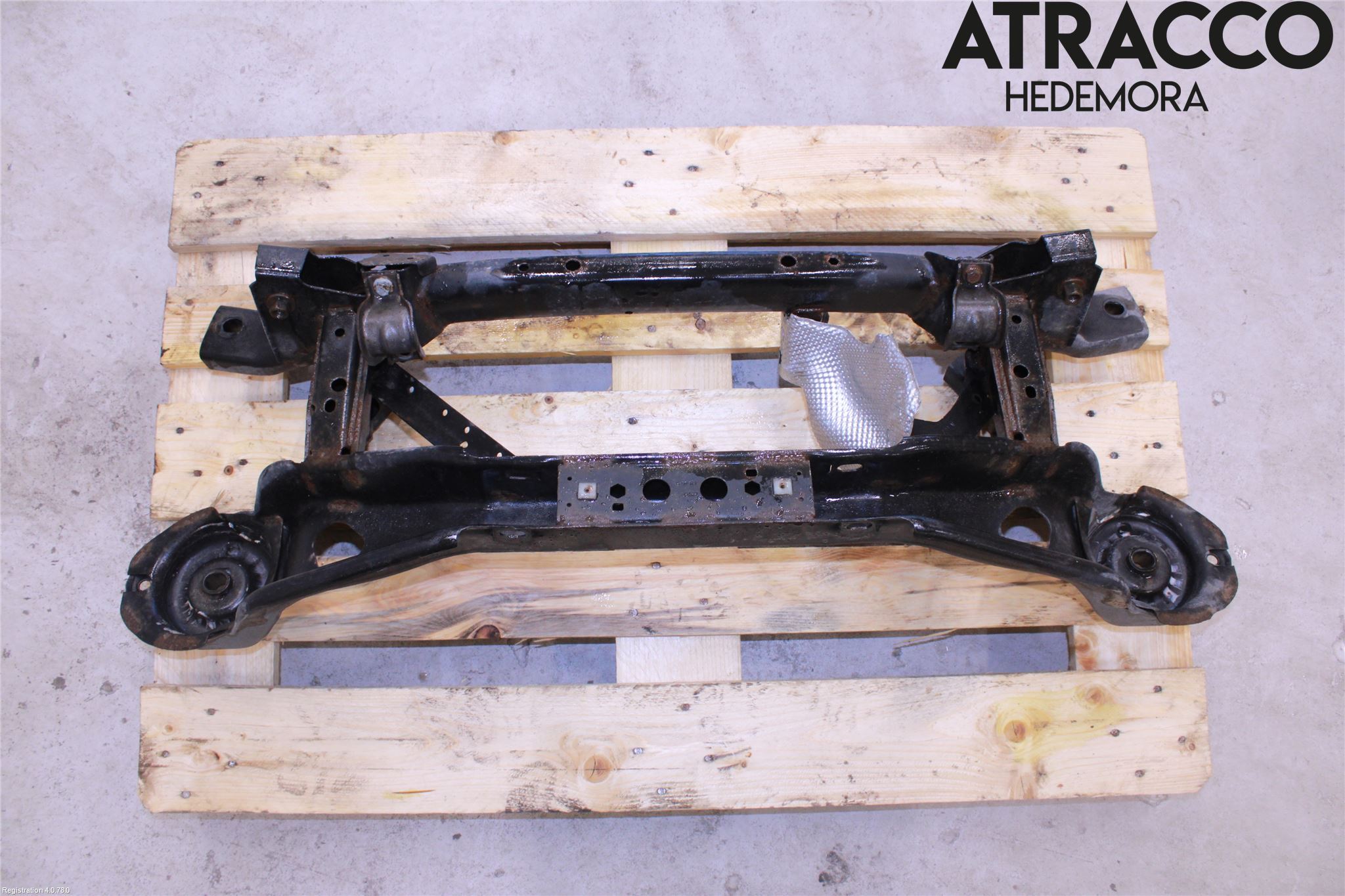 Ford FOCUS 15-18 Bakaksel Feste Travers-Ramme