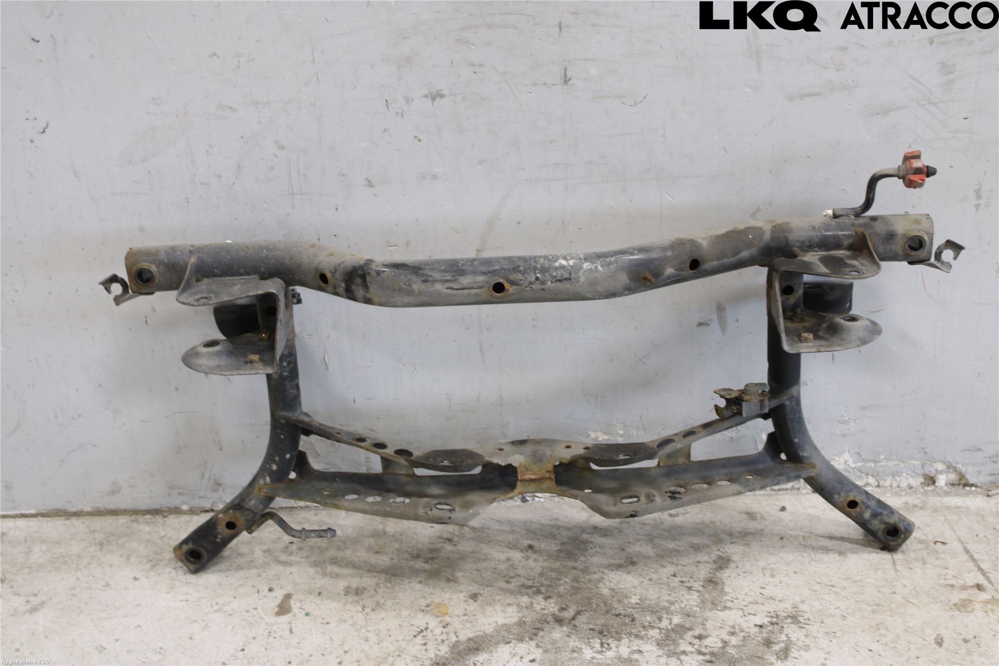 Volkswagen VW TOURAN 16- Bakaksel Feste Travers-Ramme