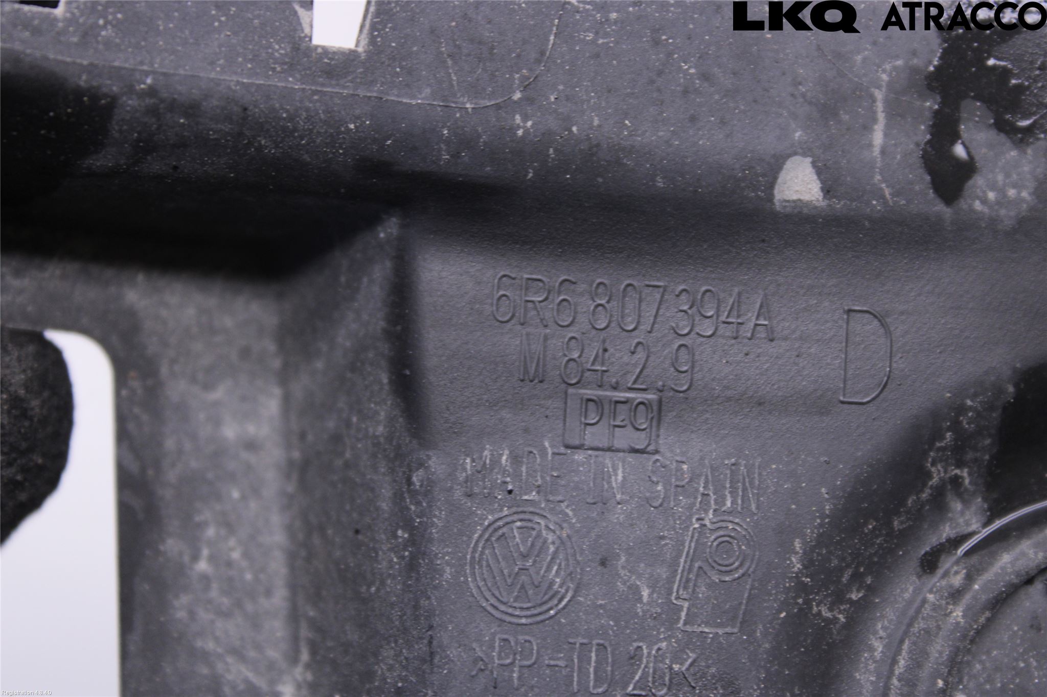 Volkswagen VW POLO 10-17 Støtfangerfeste Bak Høyre