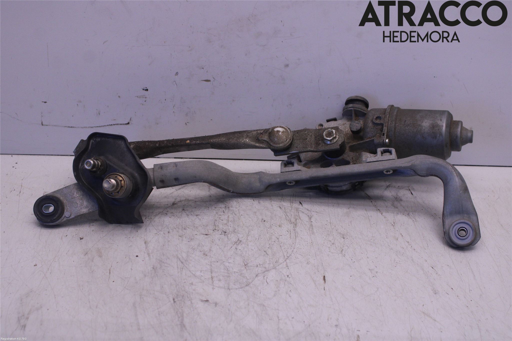 Toyota YARIS XP130 12-14 Viskermotor Frontrute