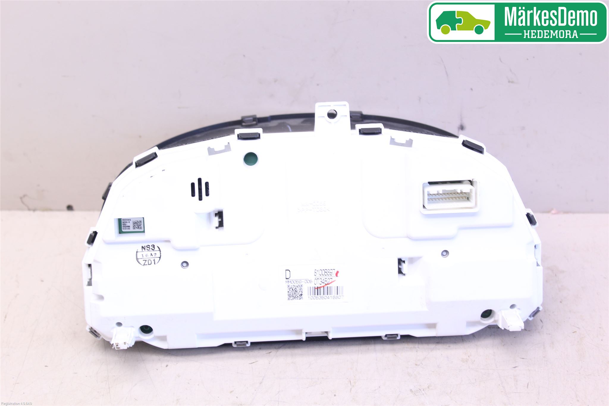 Mitsubishi OUTLANDER 13-21 Instr Kombinert