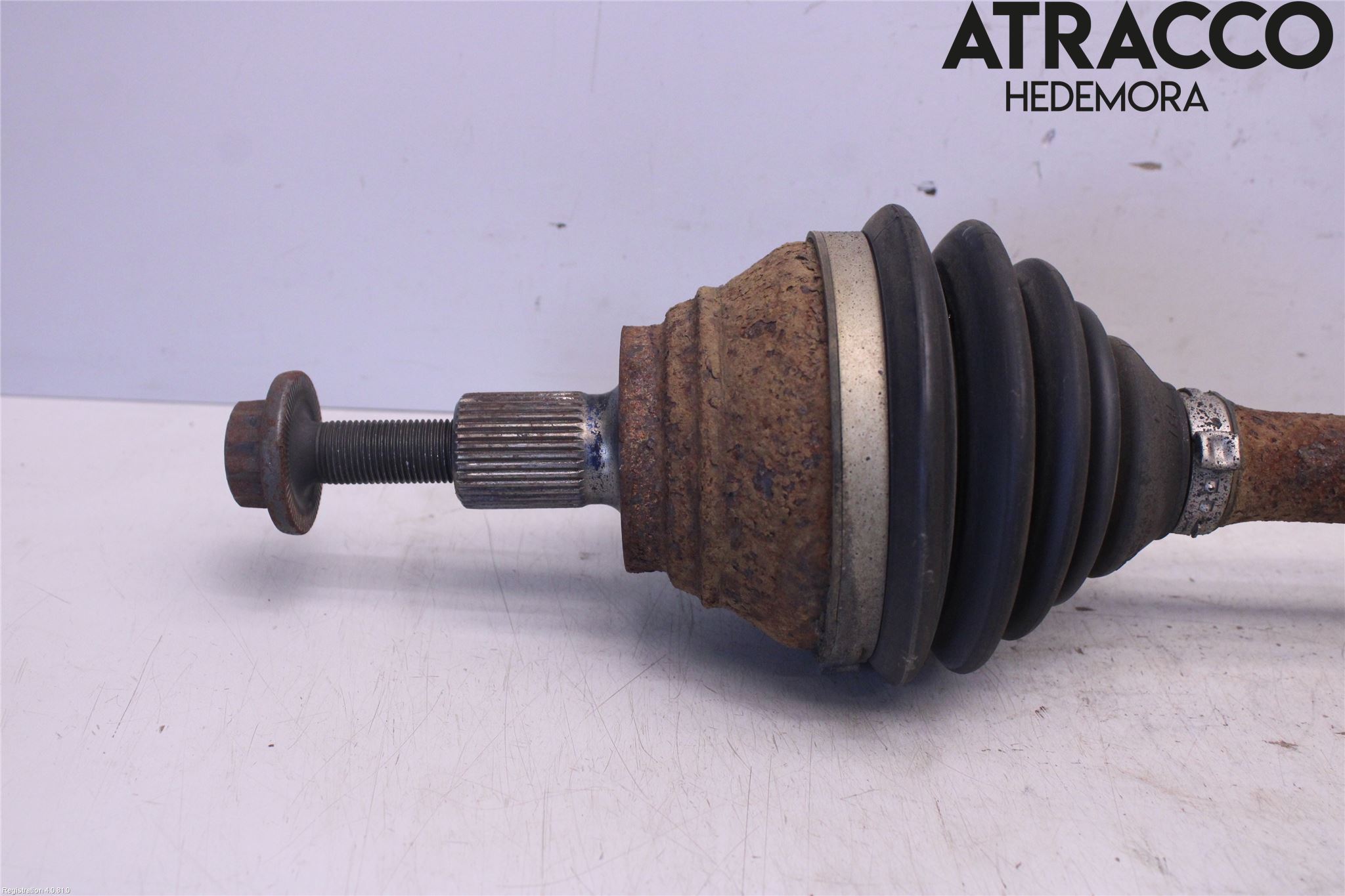 Volkswagen VW GOLF VI 09-13 Drivaksel Foran Kompl Venstre