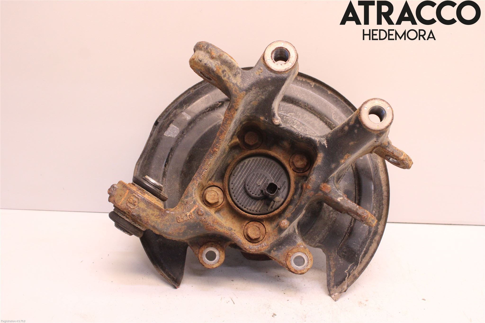 Toyota AURIS 13-19 Spindel Hb