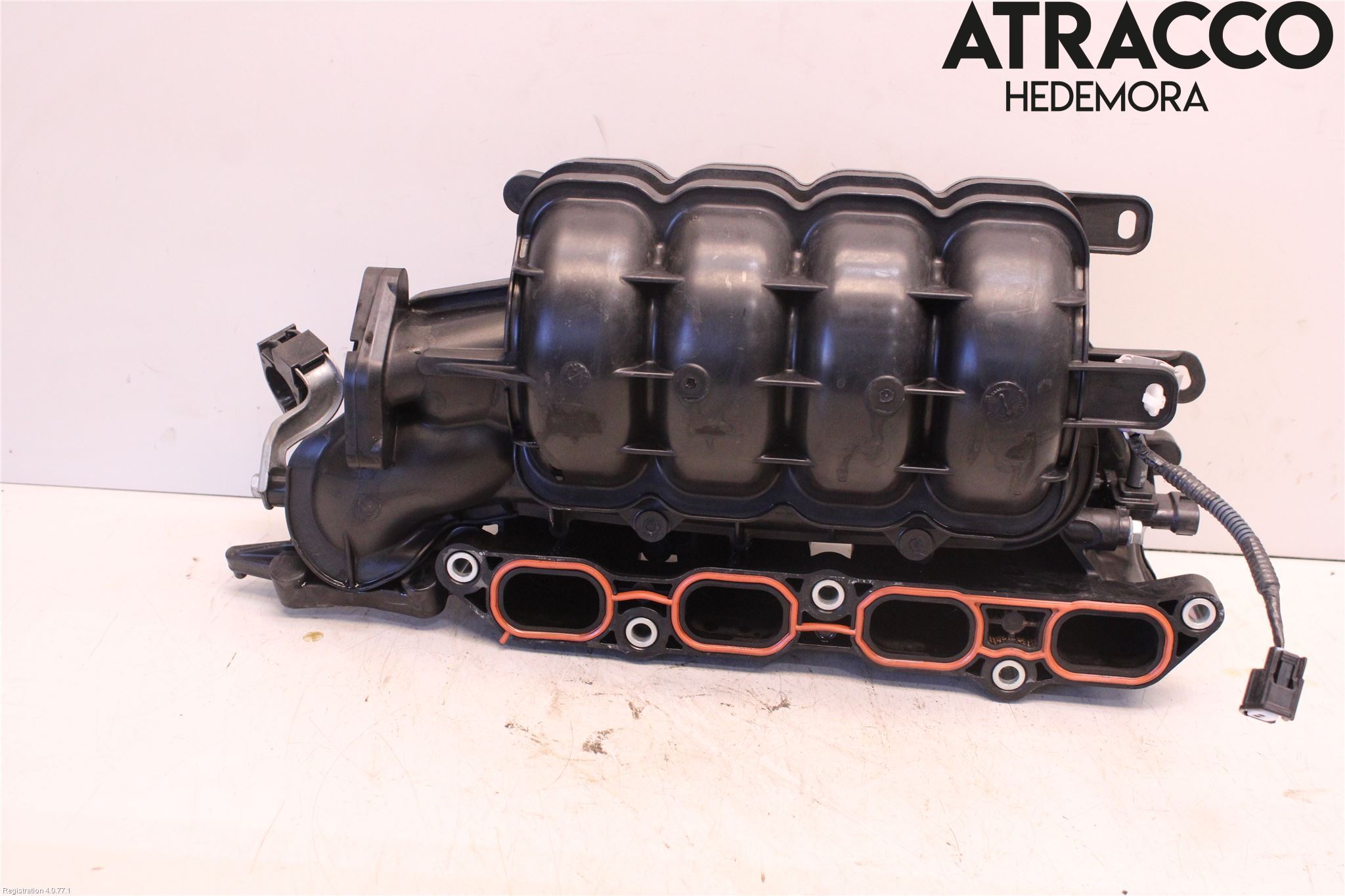 Toyota YARIS XP130 15-20 Innsugningsmanifold