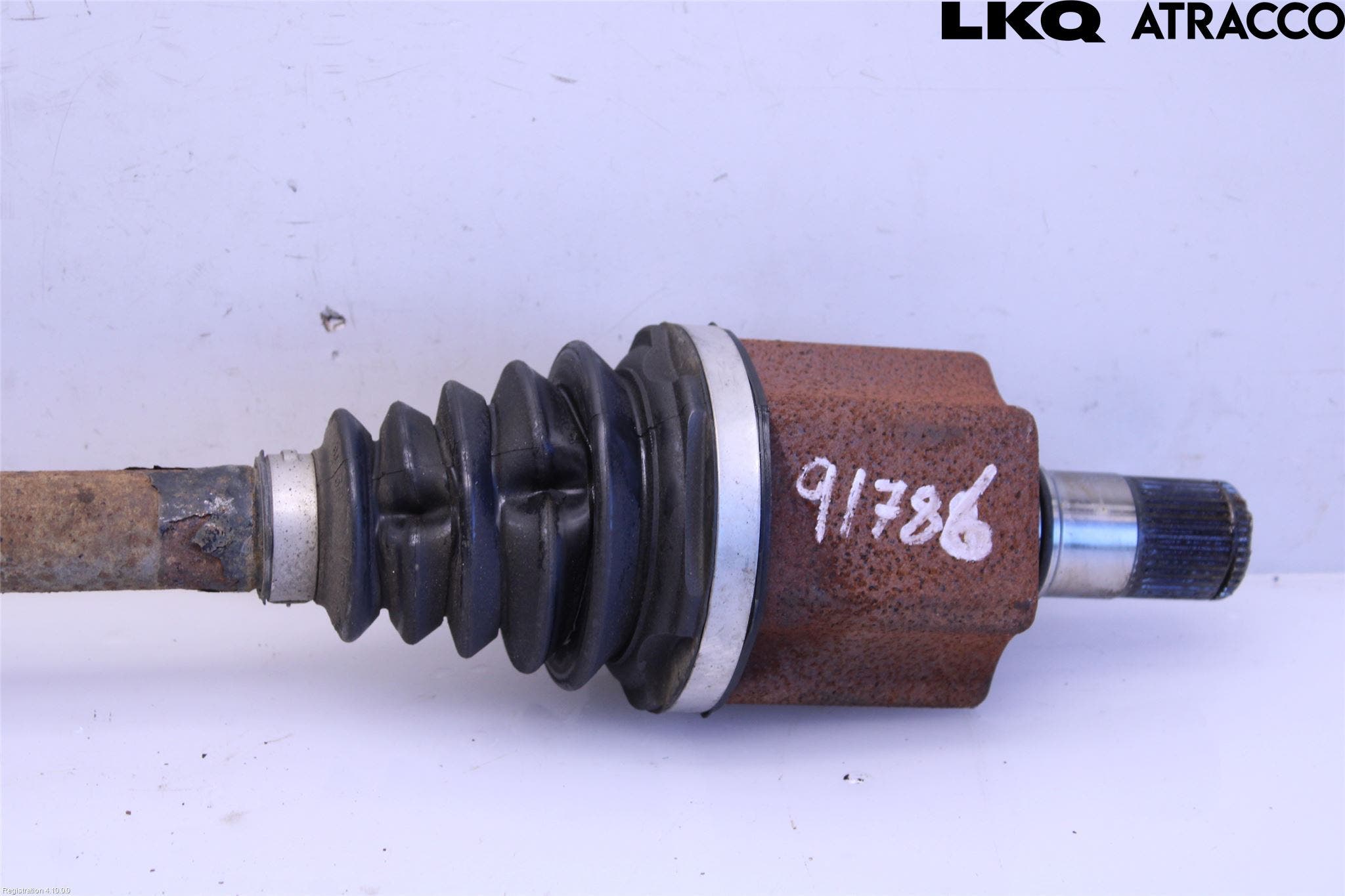 Volkswagen VW PASSAT 20-24 Drivaksel Foran Kompl Venstre