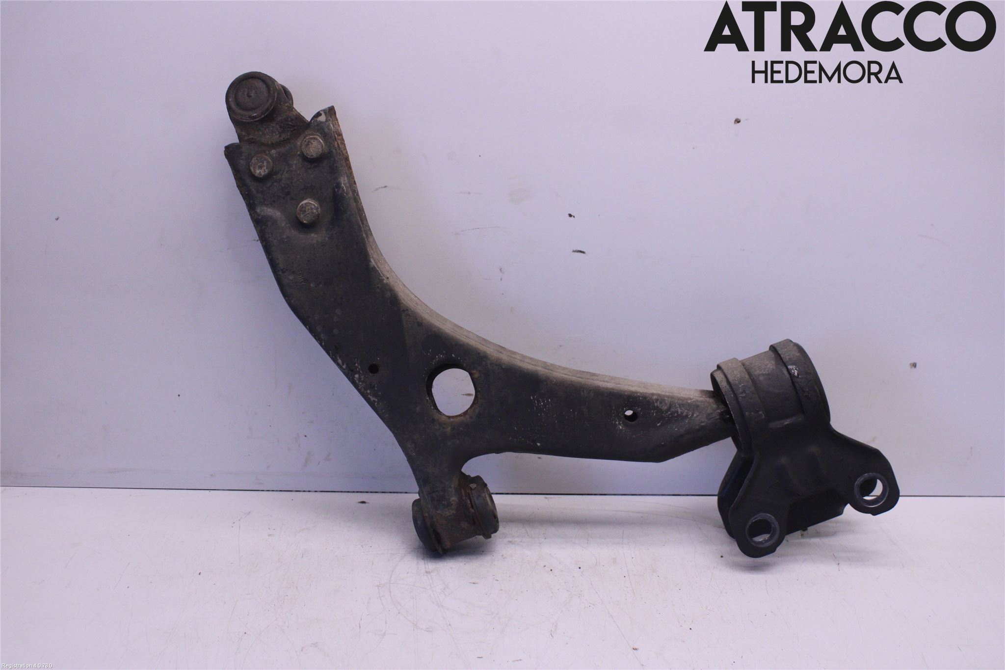 Ford FOCUS 11-14 Bærearm Foran Venstre Nedre
